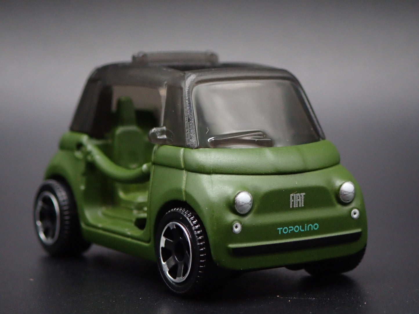 2024-2025 FIAT TOPOLINO GREEN 1/64 SCALE COLLECTIBLE DIORAMA DIECAST MODEL CAR