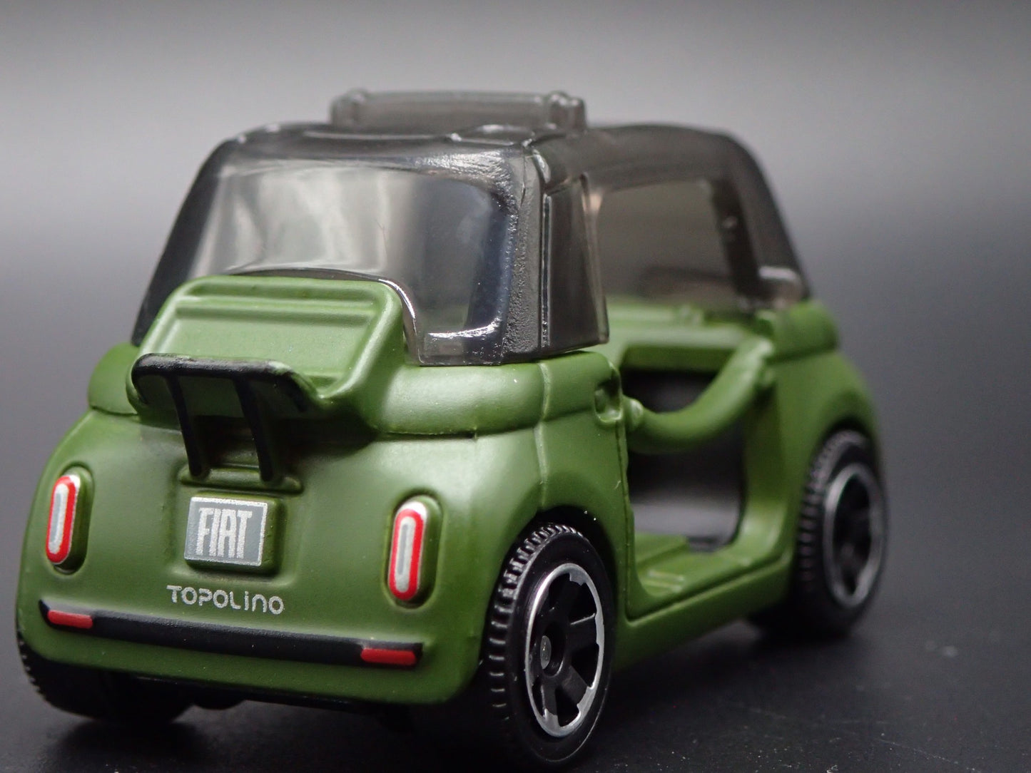 2024-2025 FIAT TOPOLINO GREEN 1/64 SCALE COLLECTIBLE DIORAMA DIECAST MODEL CAR