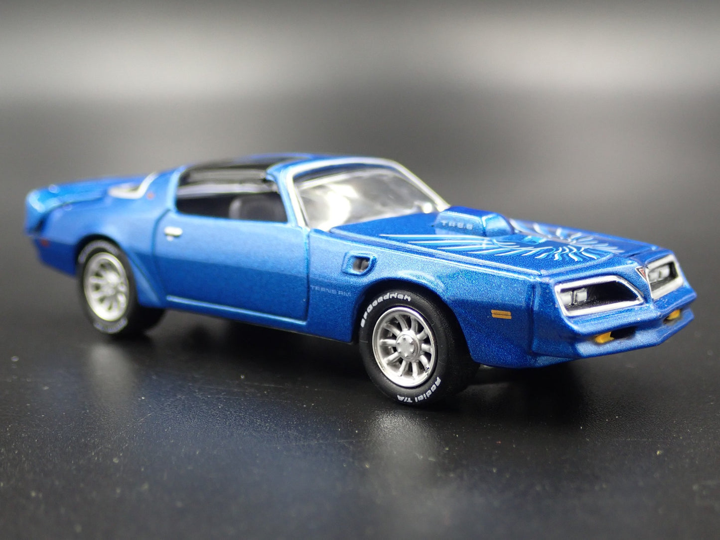 1978 78 PONTIAC FIREBIRD TRANS AM T/A 1:64 SCALE COLLECTIBLE DIECAST MODEL CAR