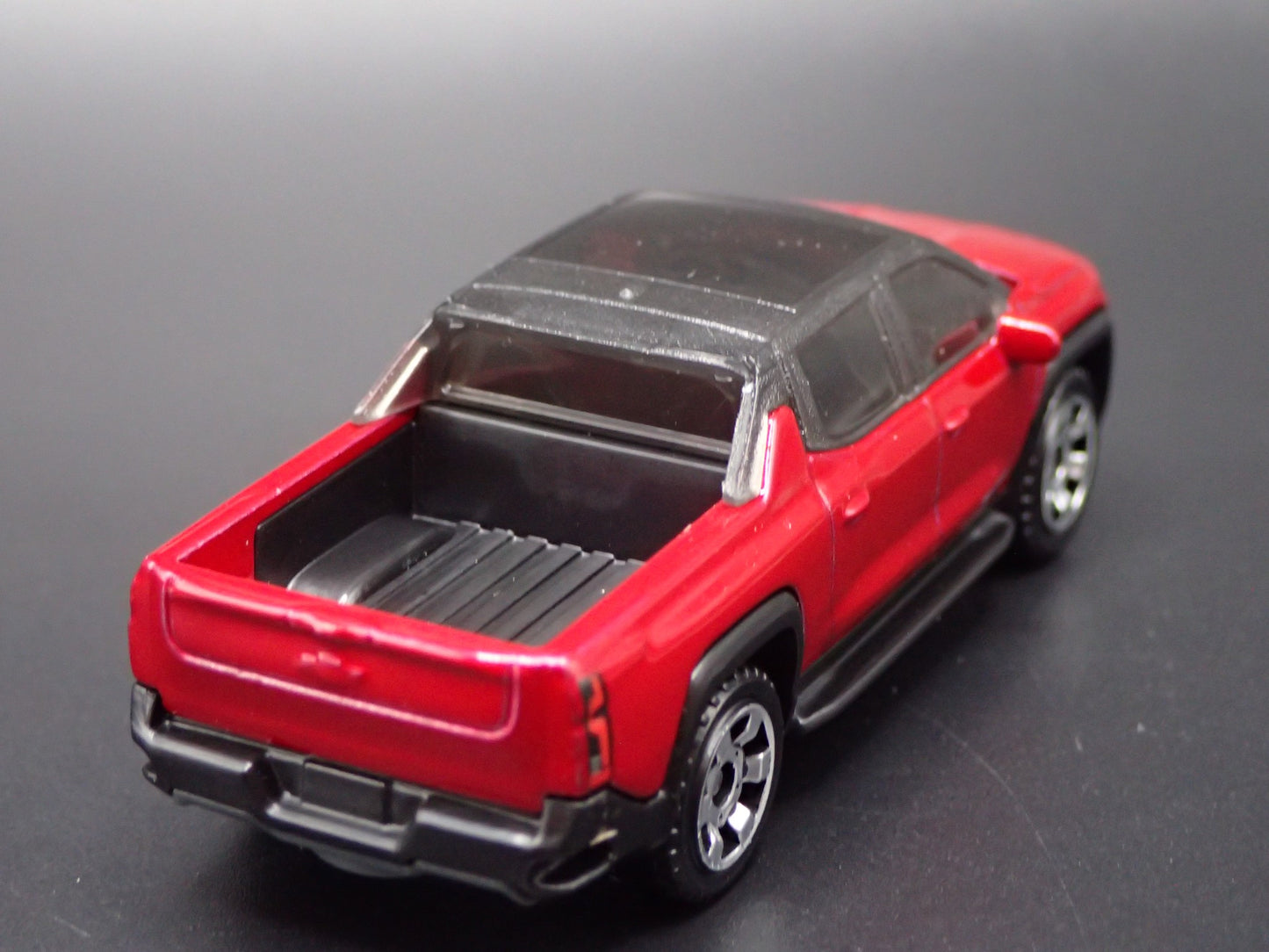 2024-2025 CHEVY CHEVROLET SILVERADO EV ELECTRIC TRUCK RED 1:64 DIECAST MODEL CAR