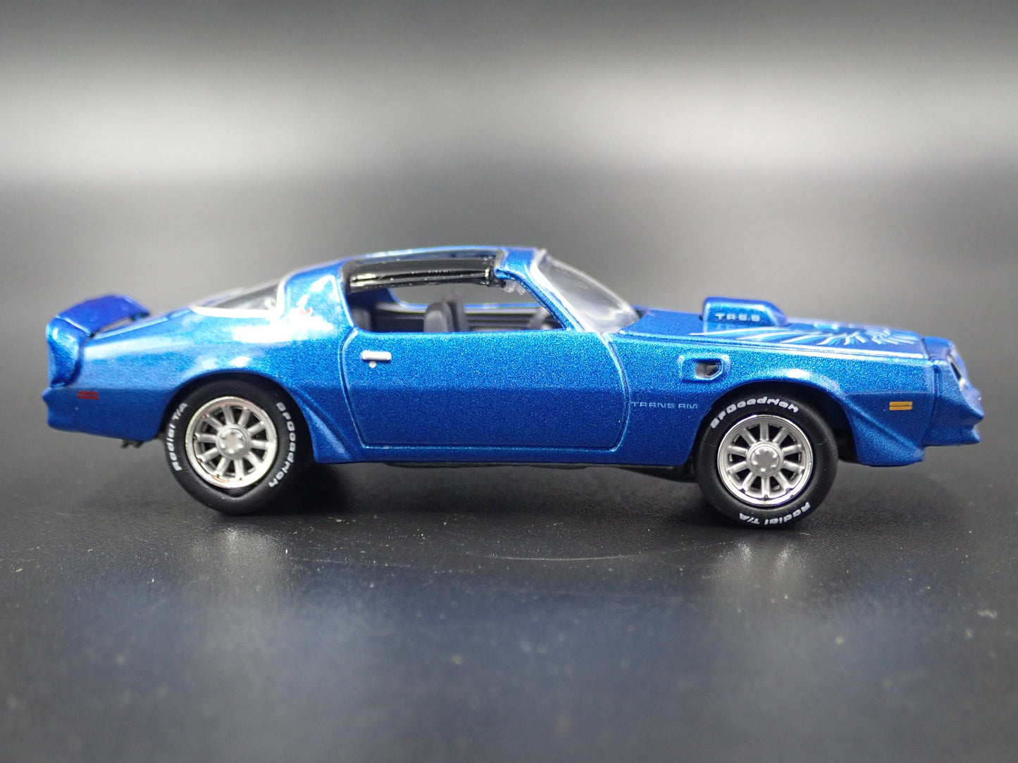 1978 78 PONTIAC FIREBIRD TRANS AM T/A 1:64 SCALE COLLECTIBLE DIECAST MODEL CAR