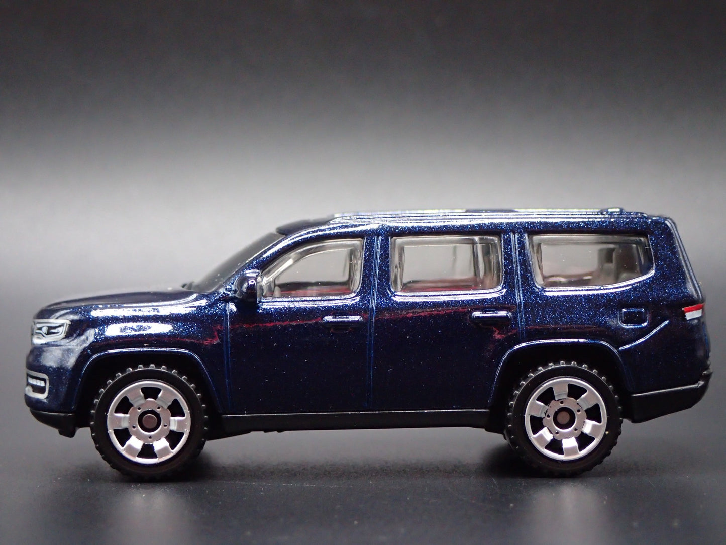 2022-2025 JEEP WAGONEER SUV BLUE RARE 1:64 SCALE DIORAMA DIECAST MODEL CAR