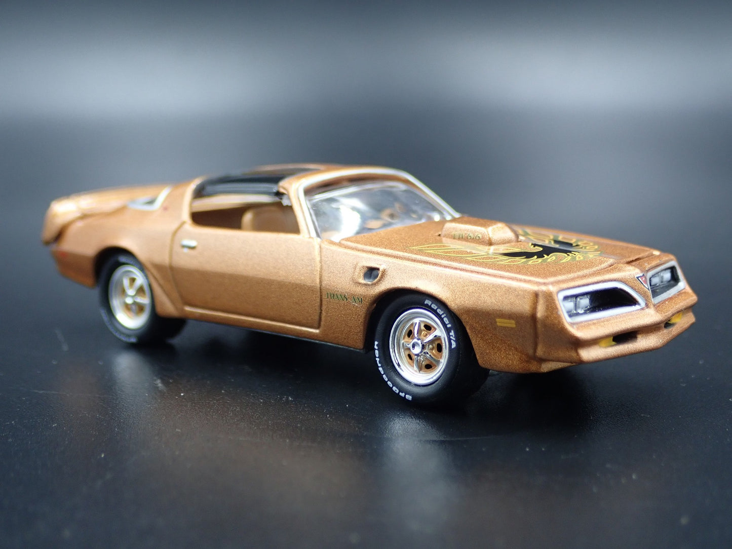 1978 PONTIAC FIREBIRD TRANS AM T/A GOLD 1:64 SCALE COLLECTIBLE DIECAST MODEL CAR