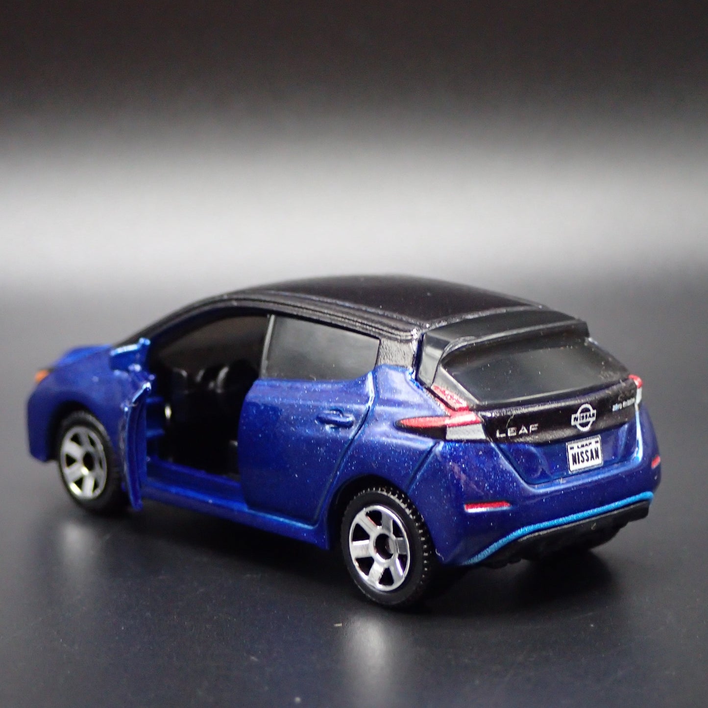 2018-2025 NISSAN LEAF 4 FOUR DOOR BLUE 1:64 SCALE COLLECTIBLE DIECAST MODEL CAR