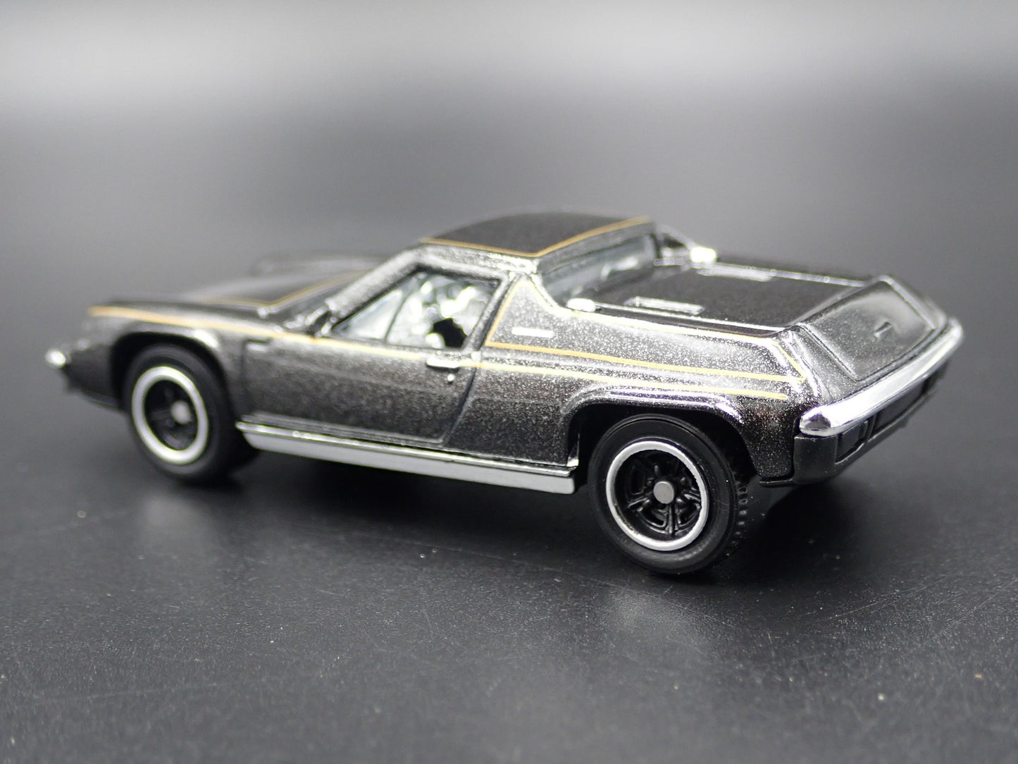 1966-1975 LOTUS EUROPA SPECIAL BROWN 1/64 SCALE DIORAMA DIECAST MODEL CAR