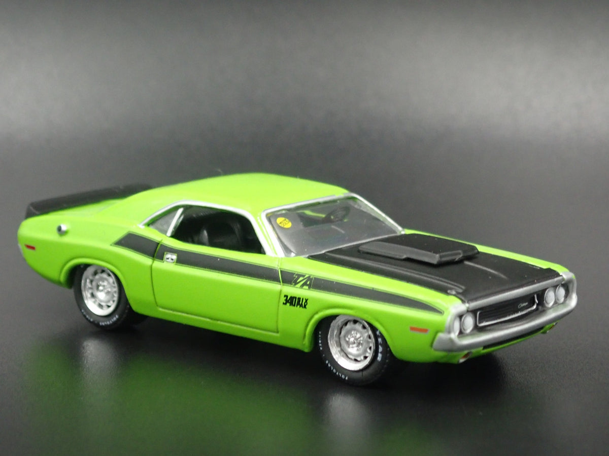 1970 DODGE CHALLENGER TA RARE 1:64 SCALE COLLECTIBLE DIORAMA DIECAST MODEL CAR-Burning Rubber Toy Company
