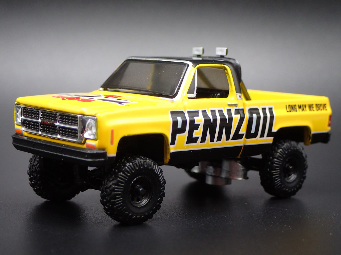 1976 76 GMC SIERRA GRANDE 15 PICKUP TRUCK 4X4 SQUAREBODY 1/64 SCALE MODEL CAR