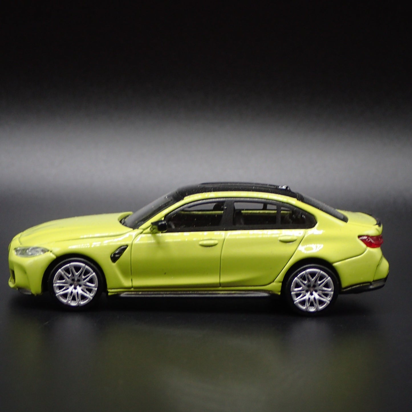 2020-2025 BMW M3 G80 RARE 1:64 SCALE COLLECTIBLE DIORAMA DIECAST MODEL CAR