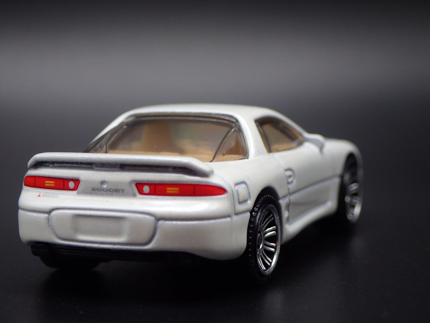 1990-2000 MITSUBISHI GTO 3000GT WHITE 1:64 SCALE DIORAMA DIECAST MODEL CAR