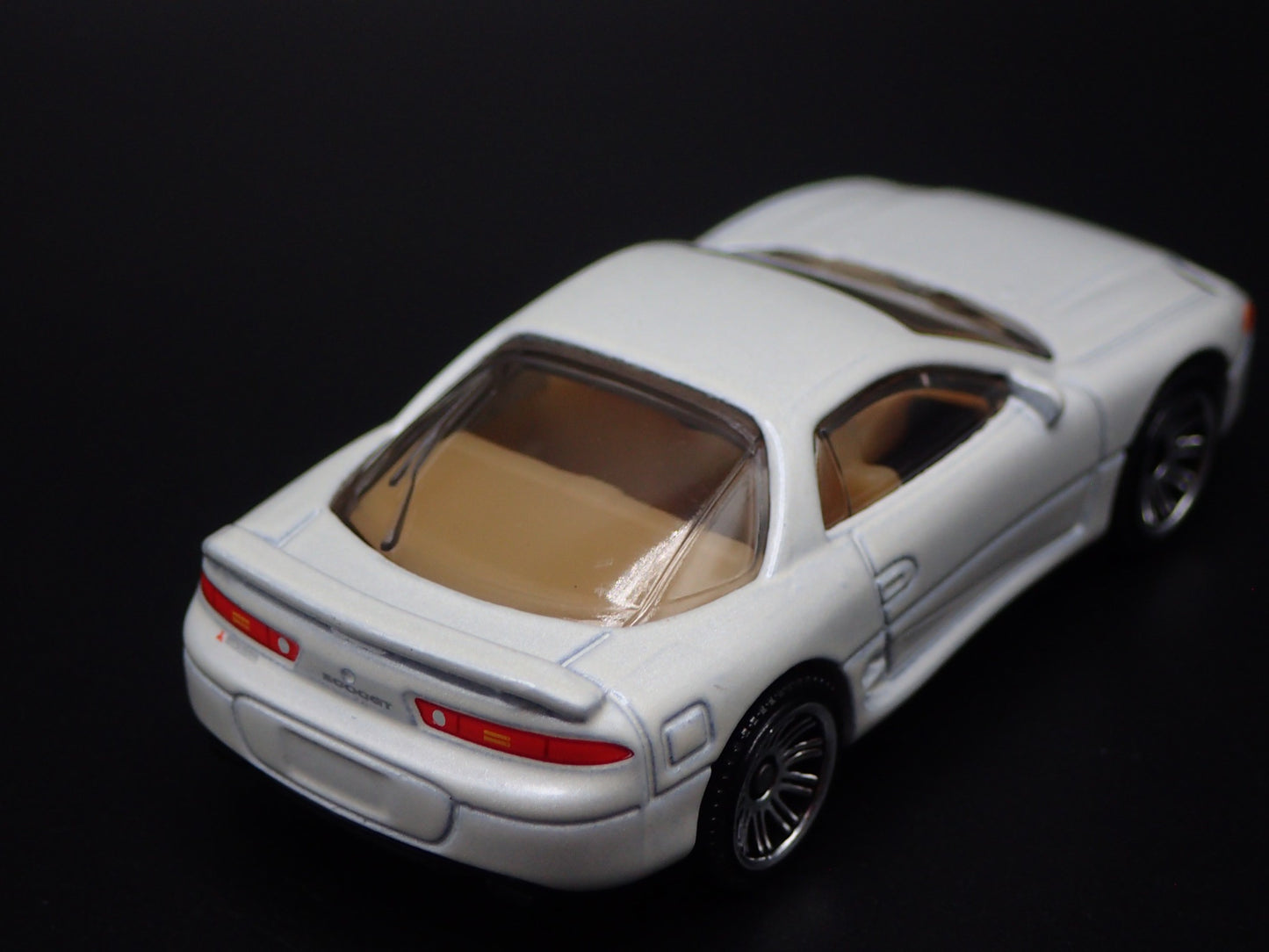 1990-2000 MITSUBISHI GTO 3000GT WHITE 1:64 SCALE DIORAMA DIECAST MODEL CAR