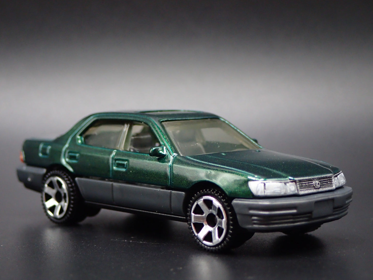 1992-1994 LEXUS LS 400 LS400 GREEN 1/64 SCALE COLLECTIBLE DIECAST MODEL CAR