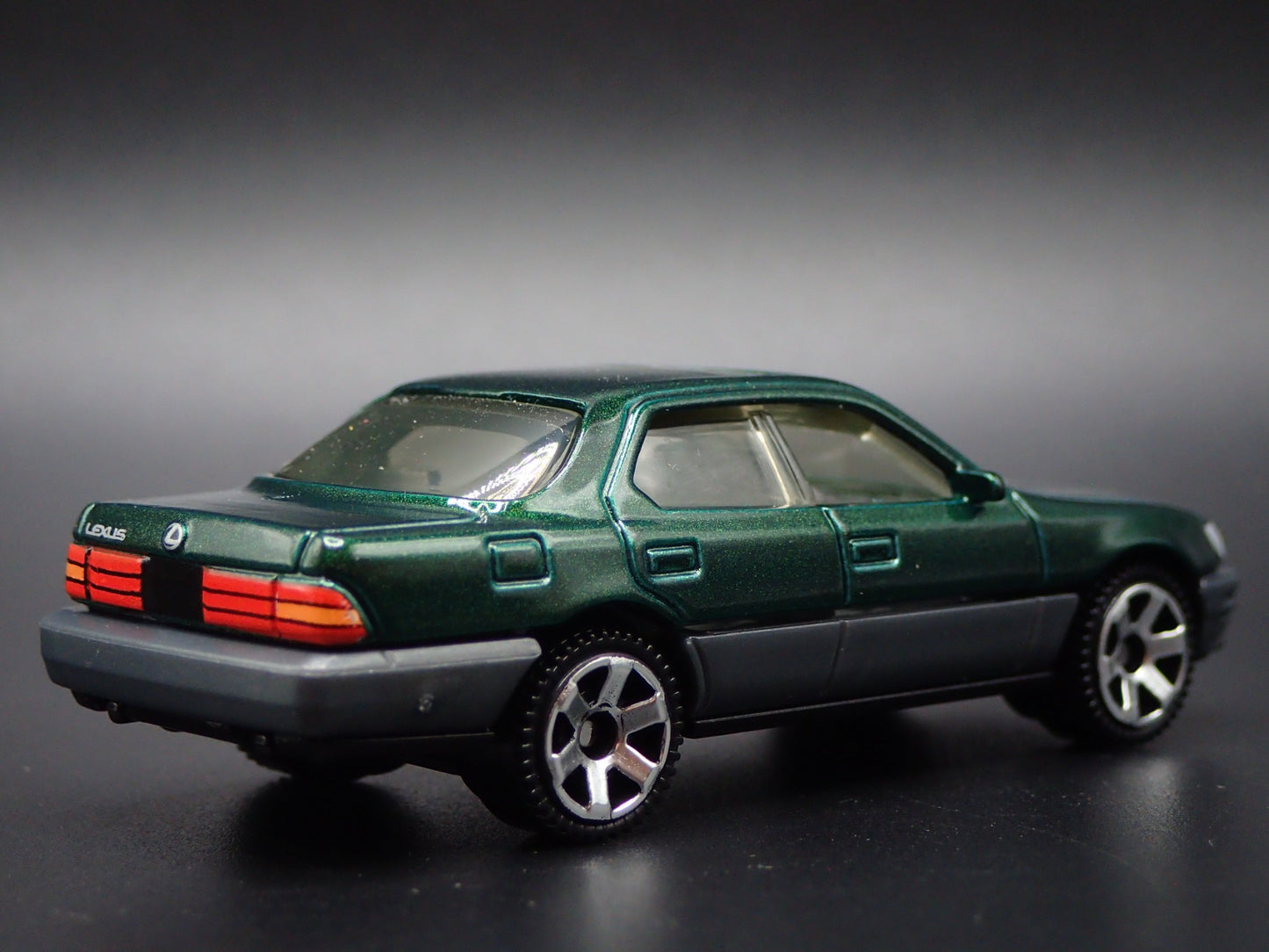 1992-1994 LEXUS LS 400 LS400 GREEN 1/64 SCALE COLLECTIBLE DIECAST MODEL CAR