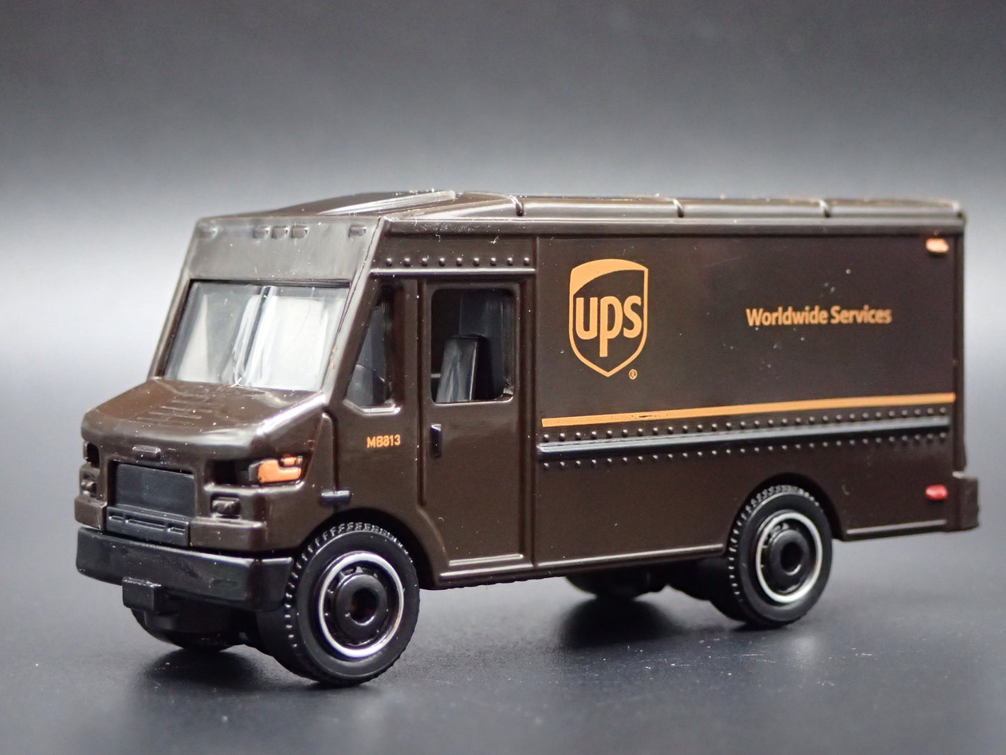 UPS UNITED PARCEL SERVICE DELIVERY STEP VAN BROWN 1:64 MB SCALE DIECAST MODEL
