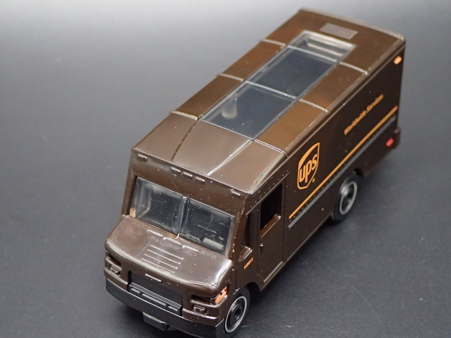 UPS UNITED PARCEL SERVICE DELIVERY STEP VAN BROWN 1:64 MB SCALE DIECAST MODEL