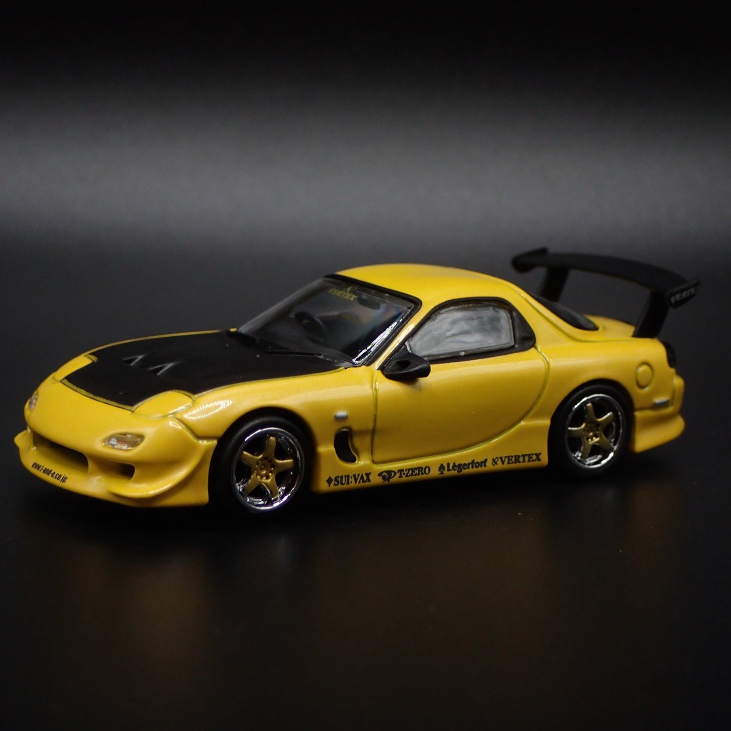 MAZDA RX7 FD3S VERTEX JDM RARE 1:64 SCALE COLLECTIBLE DIORAMA DIECAST MODEL CAR