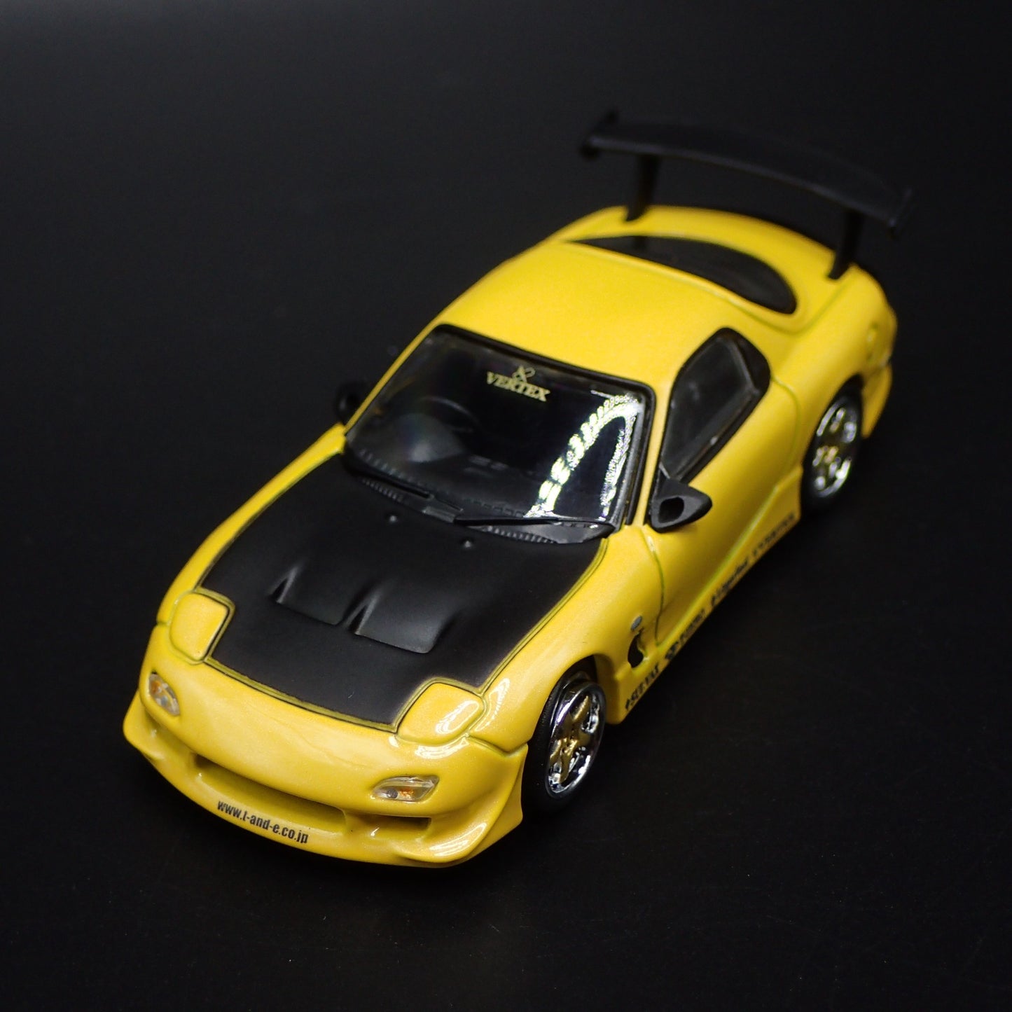 MAZDA RX7 FD3S VERTEX JDM RARE 1:64 SCALE COLLECTIBLE DIORAMA DIECAST MODEL CAR