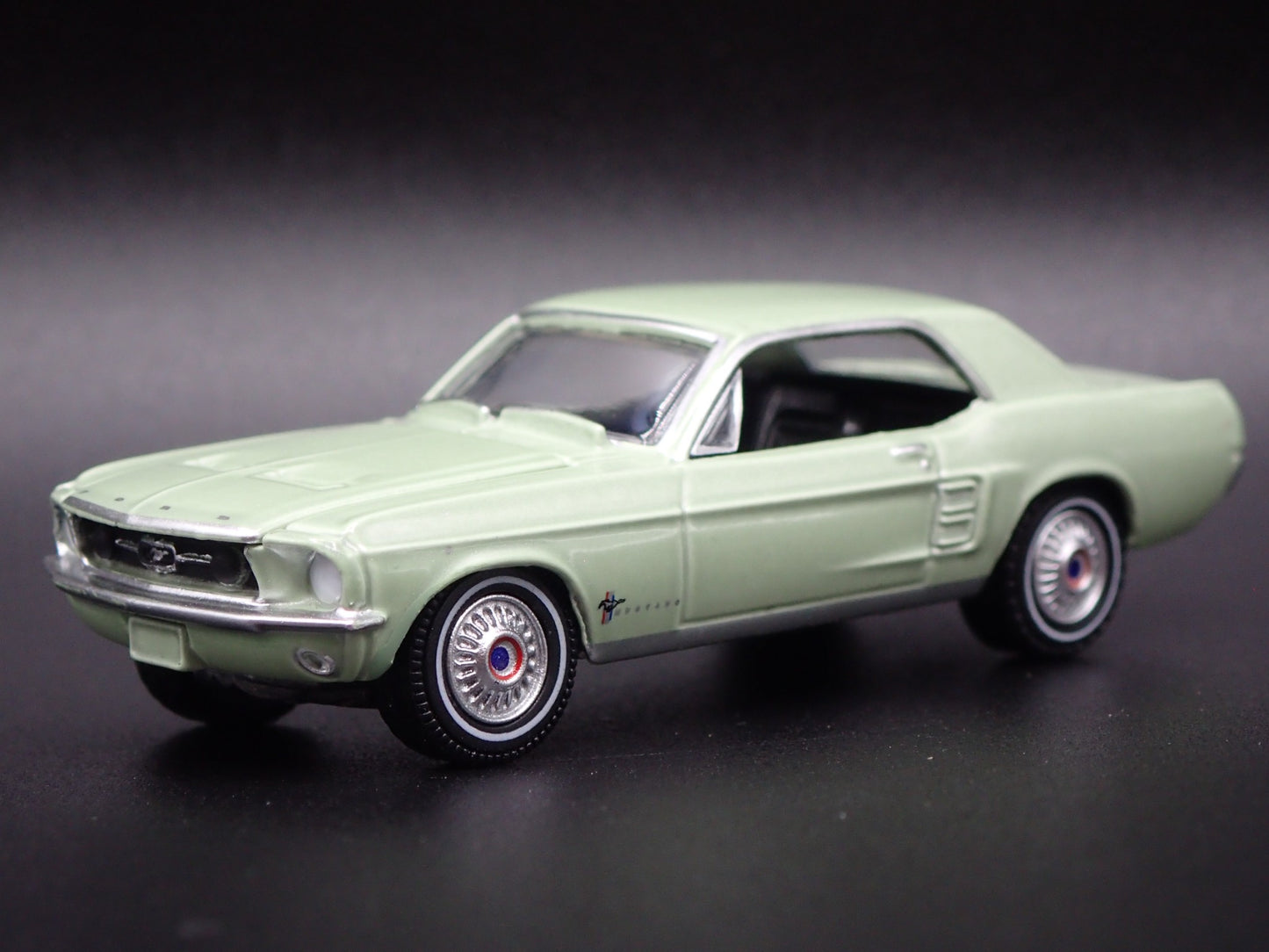 1967 67 FORD MUSTANG COUPE RARE 1:64 SCALE COLLECTIBLE DIORAMA DIECAST MODEL CAR