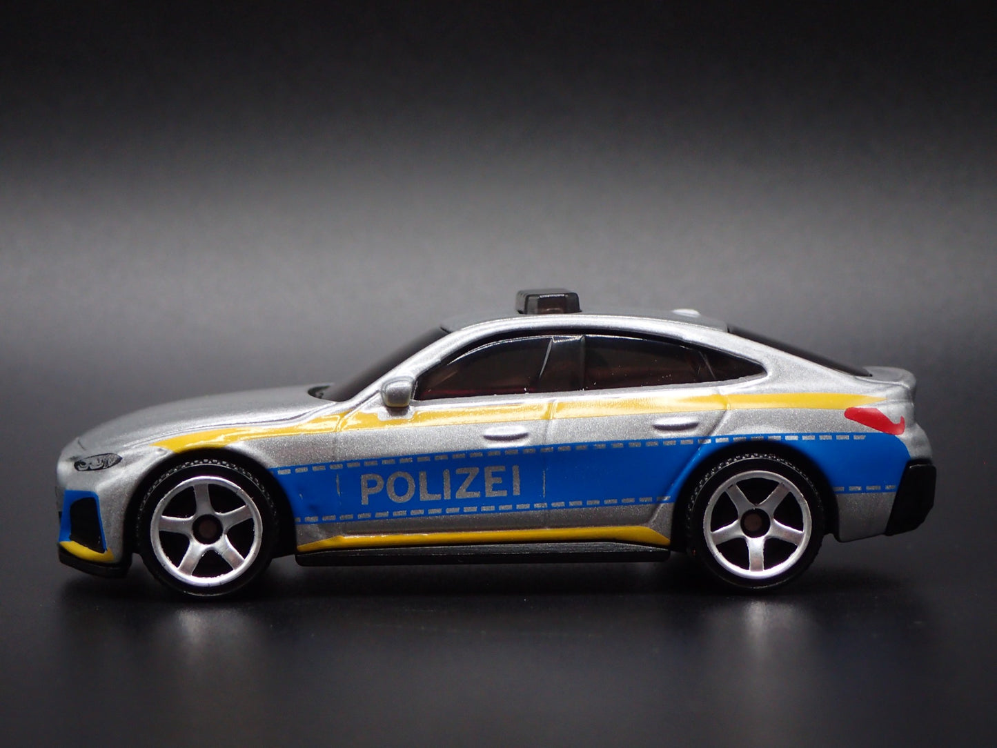 2022-2025 BMW i4 POLICE SEDAN POLIZEI POLICE CAR 1/64 SCALE DIECAST MODEL CAR