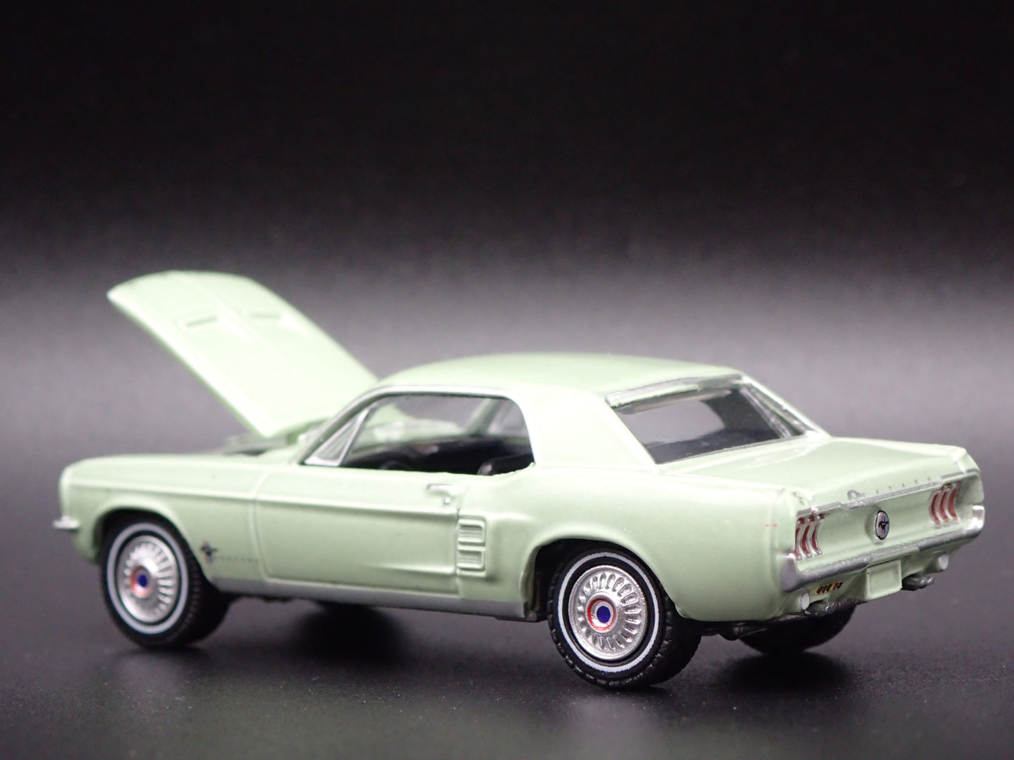 1967 67 FORD MUSTANG COUPE RARE 1:64 SCALE COLLECTIBLE DIORAMA DIECAST MODEL CAR