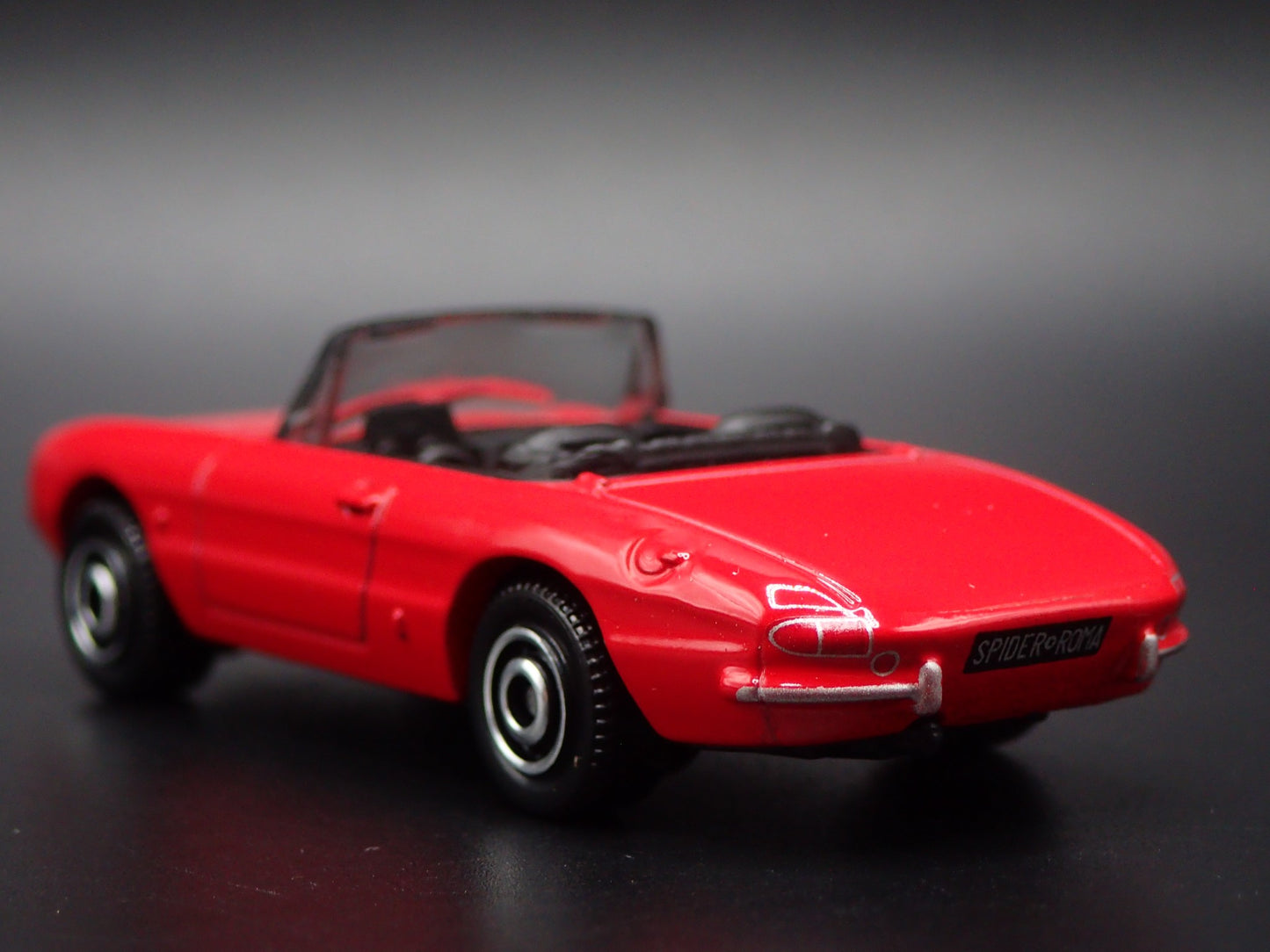 1966-1969 ALFA ROMEO DUETTO CONVERTIBLE RED 1:64 SCALE DIORAMA DIECAST MODEL CAR