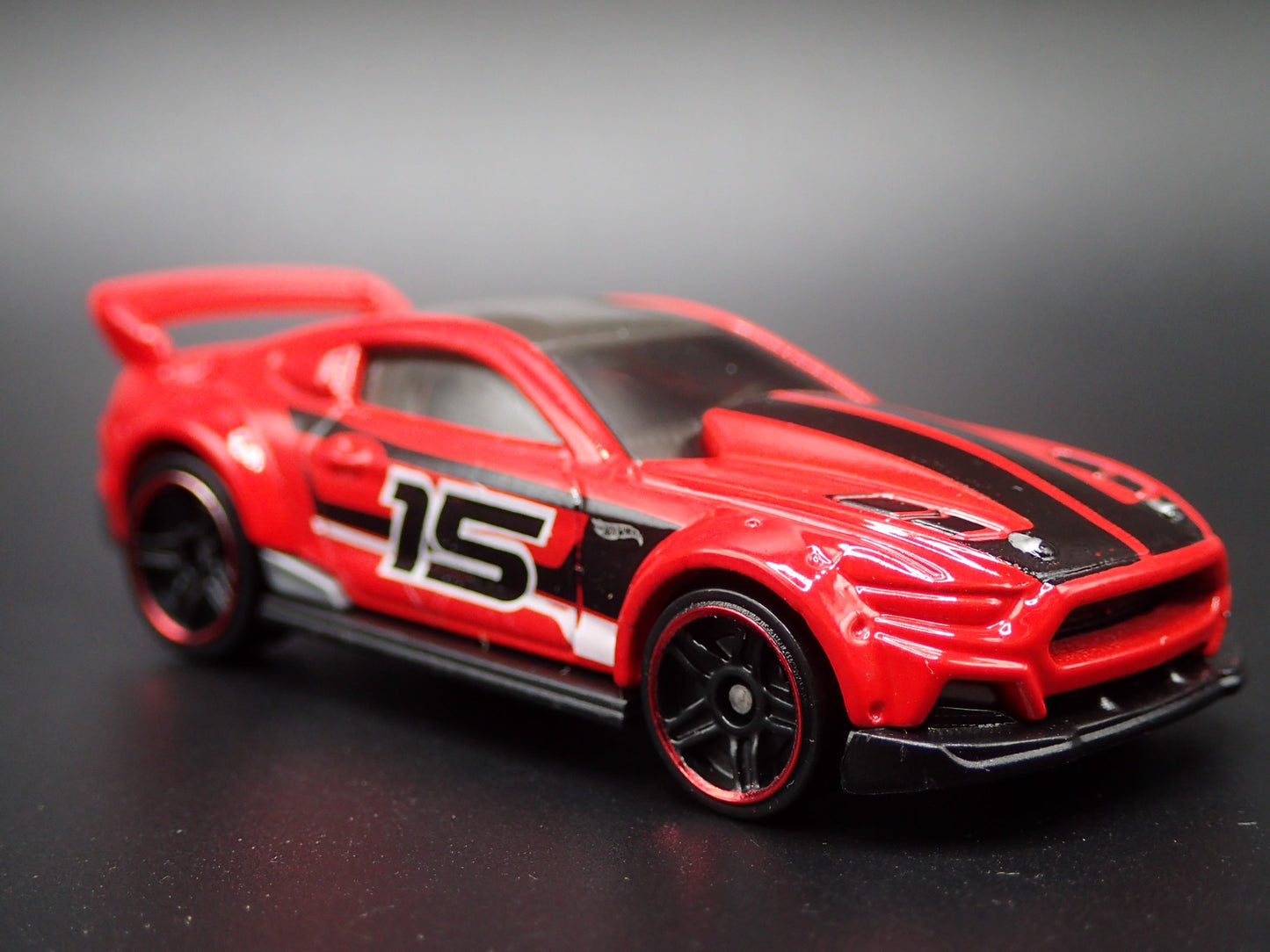 2015-2023 FORD MUSTANG RTR SPEC 5 DRIFT CAR 1/64 SCALE DIORAMA DIECAST MODEL CAR
