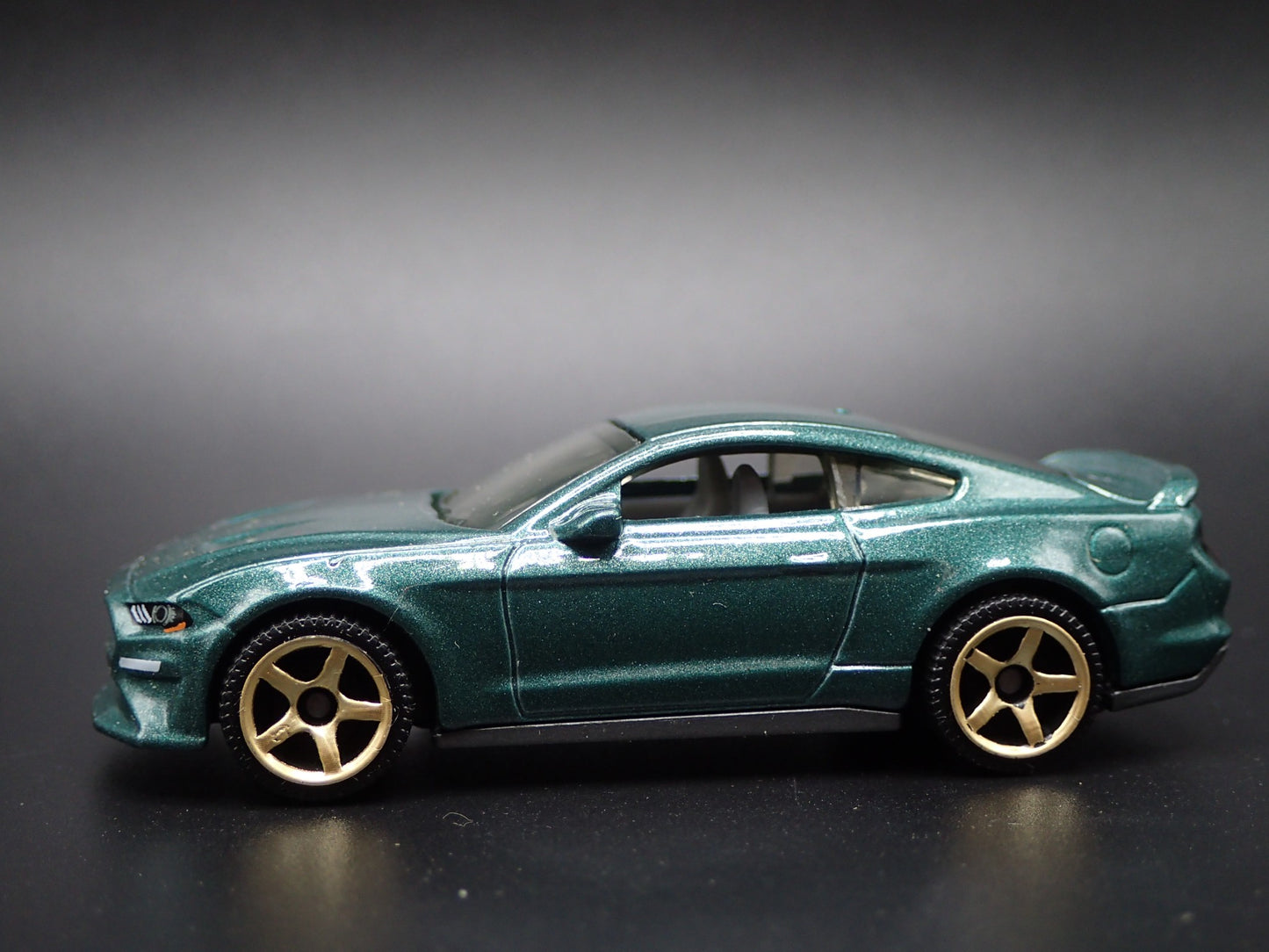 2015-2023 FORD MUSTANG COUPE GREEN 1/64 SCALE COLLECTIBLE DIECAST MODEL CAR