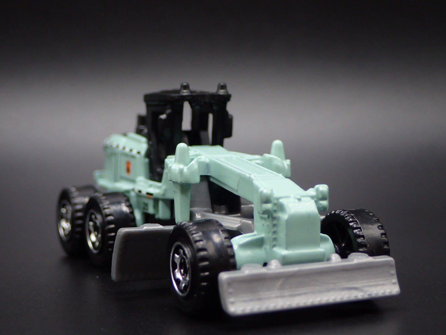 MOTOR GRADER CONSTRUCTION NATIONAL PARK RANGER 1:64 MB SCALE DIECAST MODEL CAR