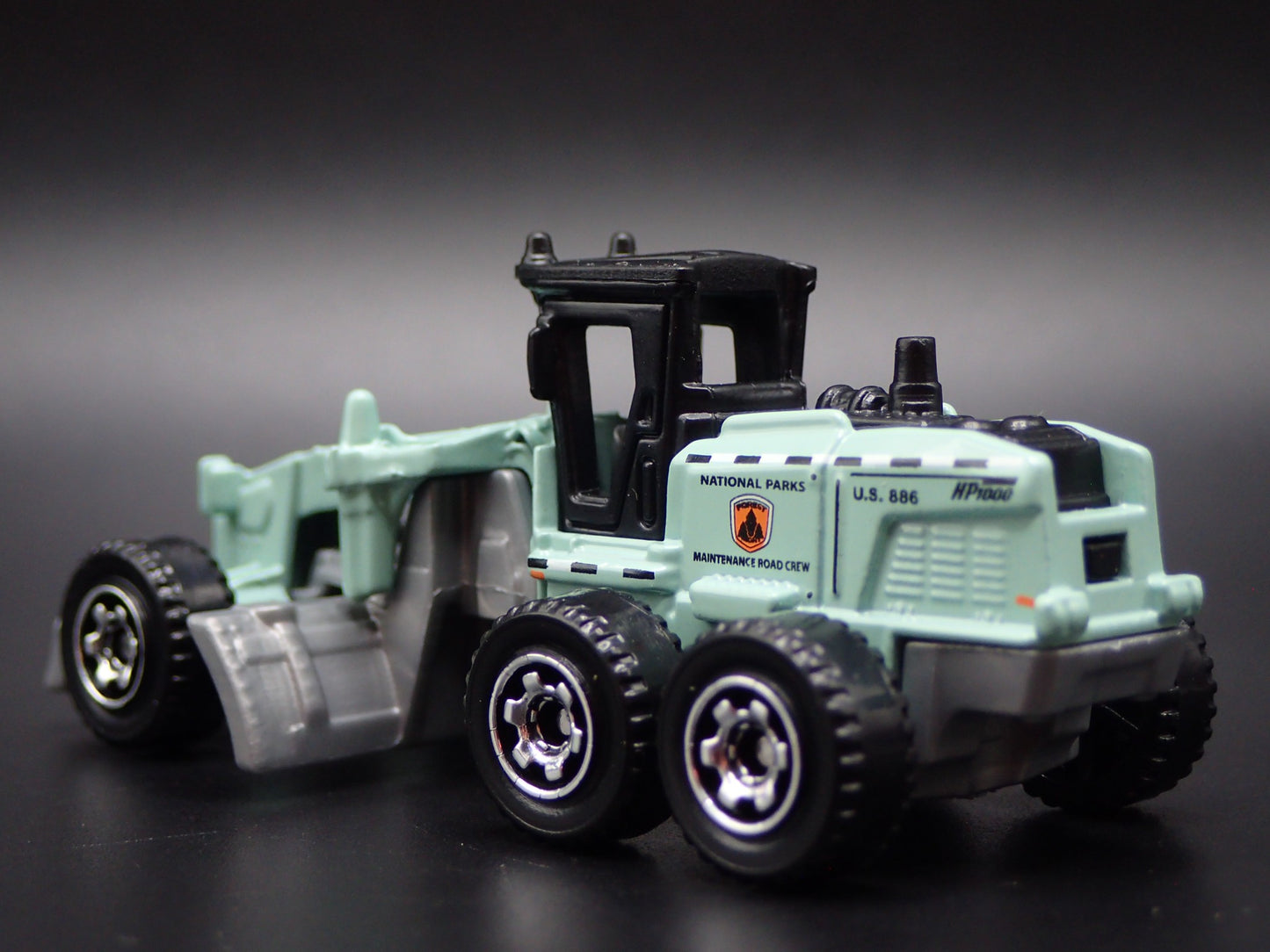 MOTOR GRADER CONSTRUCTION NATIONAL PARK RANGER 1:64 MB SCALE DIECAST MODEL CAR