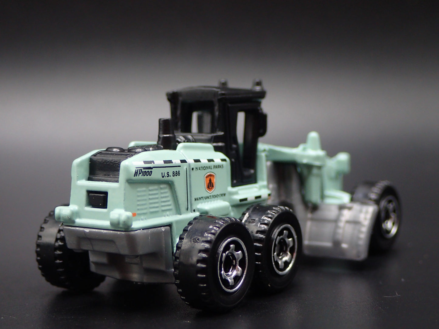 MOTOR GRADER CONSTRUCTION NATIONAL PARK RANGER 1:64 MB SCALE DIECAST MODEL CAR