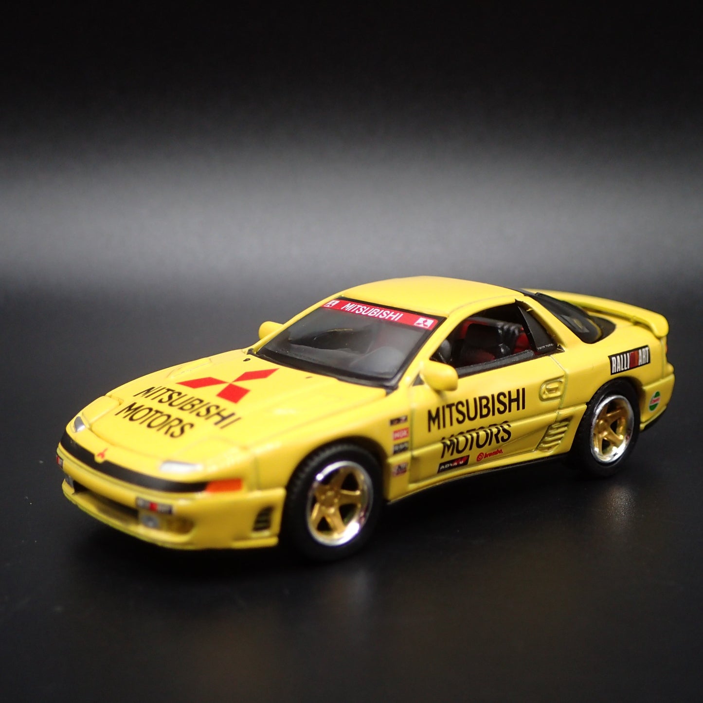 1990-2000 MITSUBISHI 3000GT VR4 1:64 SCALE COLLECTIBLE DIORAMA DIECAST MODEL CAR