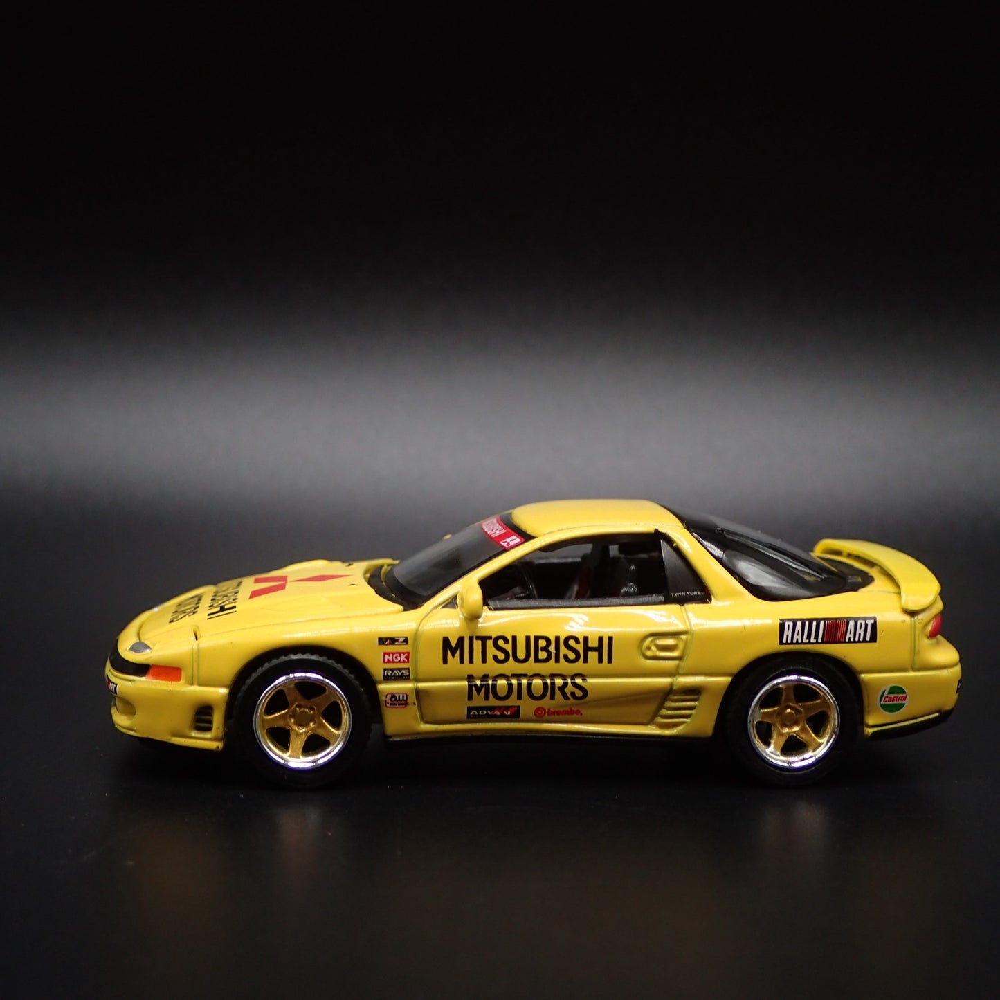 1990-2000 MITSUBISHI 3000GT VR4 1:64 SCALE COLLECTIBLE DIORAMA DIECAST MODEL CAR