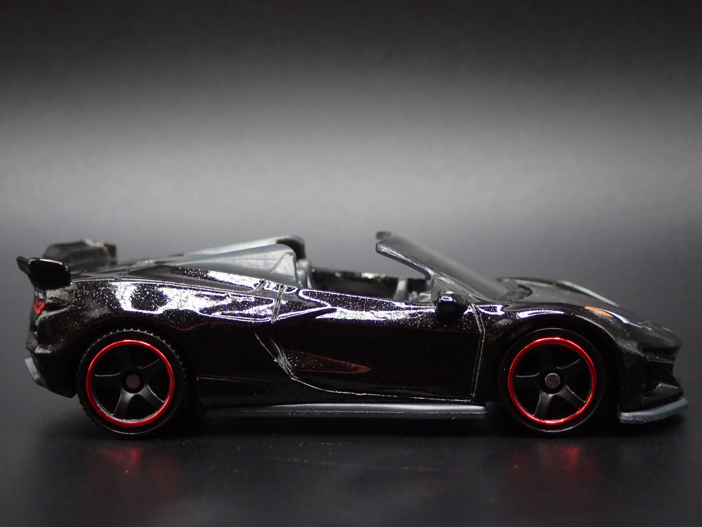 2020-2025 CHEVROLET CORVETTE C8 ZO6 CONVERTIBLE 1:64 SCALE DIECAST MODEL CAR