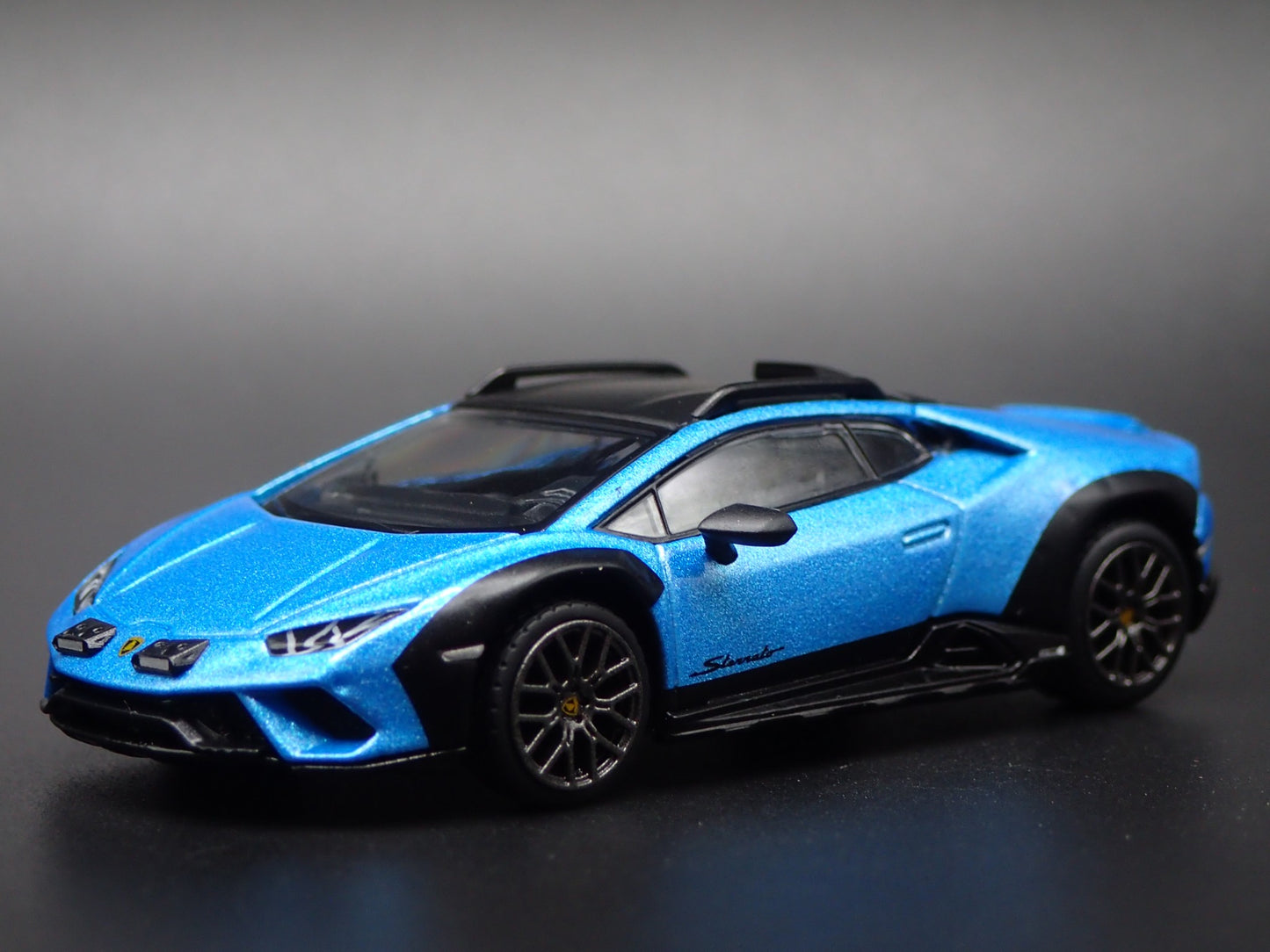 2023-2024 LAMBORGHINI HURACAN STERRATO SUPER CAR 1:64 SCALE DIECAST MODEL CAR