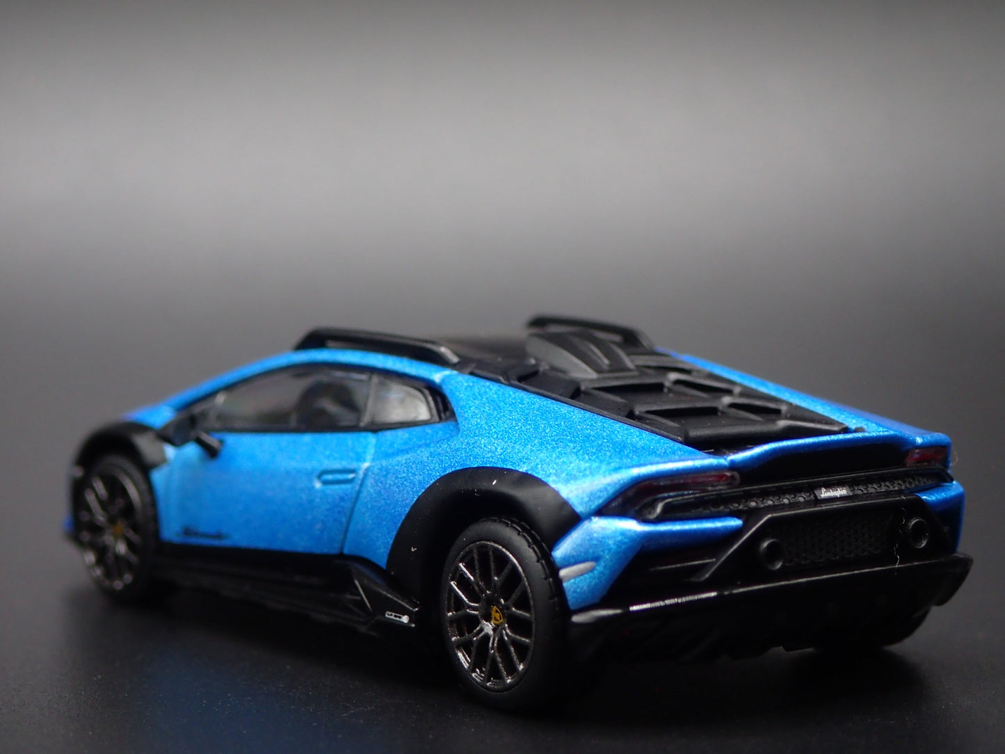 2023-2024 LAMBORGHINI HURACAN STERRATO SUPER CAR 1:64 SCALE DIECAST MODEL CAR