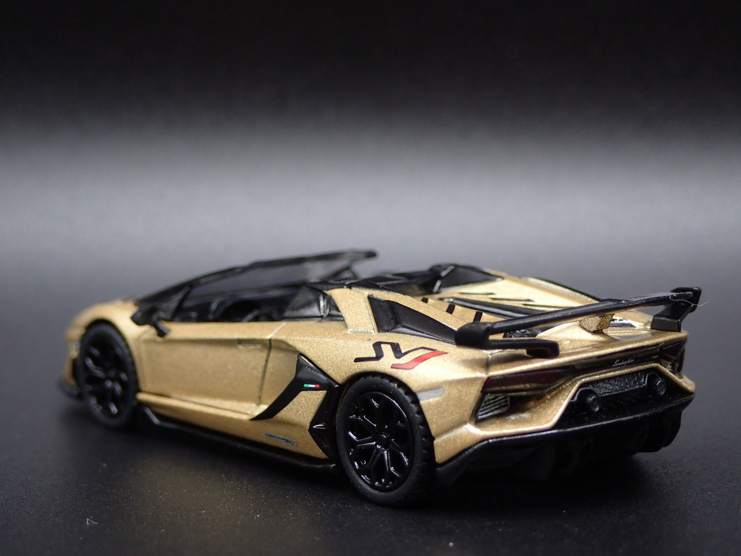 2019-2021 LAMBORGHINI AVENTADOR SVJ ROADSTER SUPER 1:64 SCALE DIECAST MODEL CAR