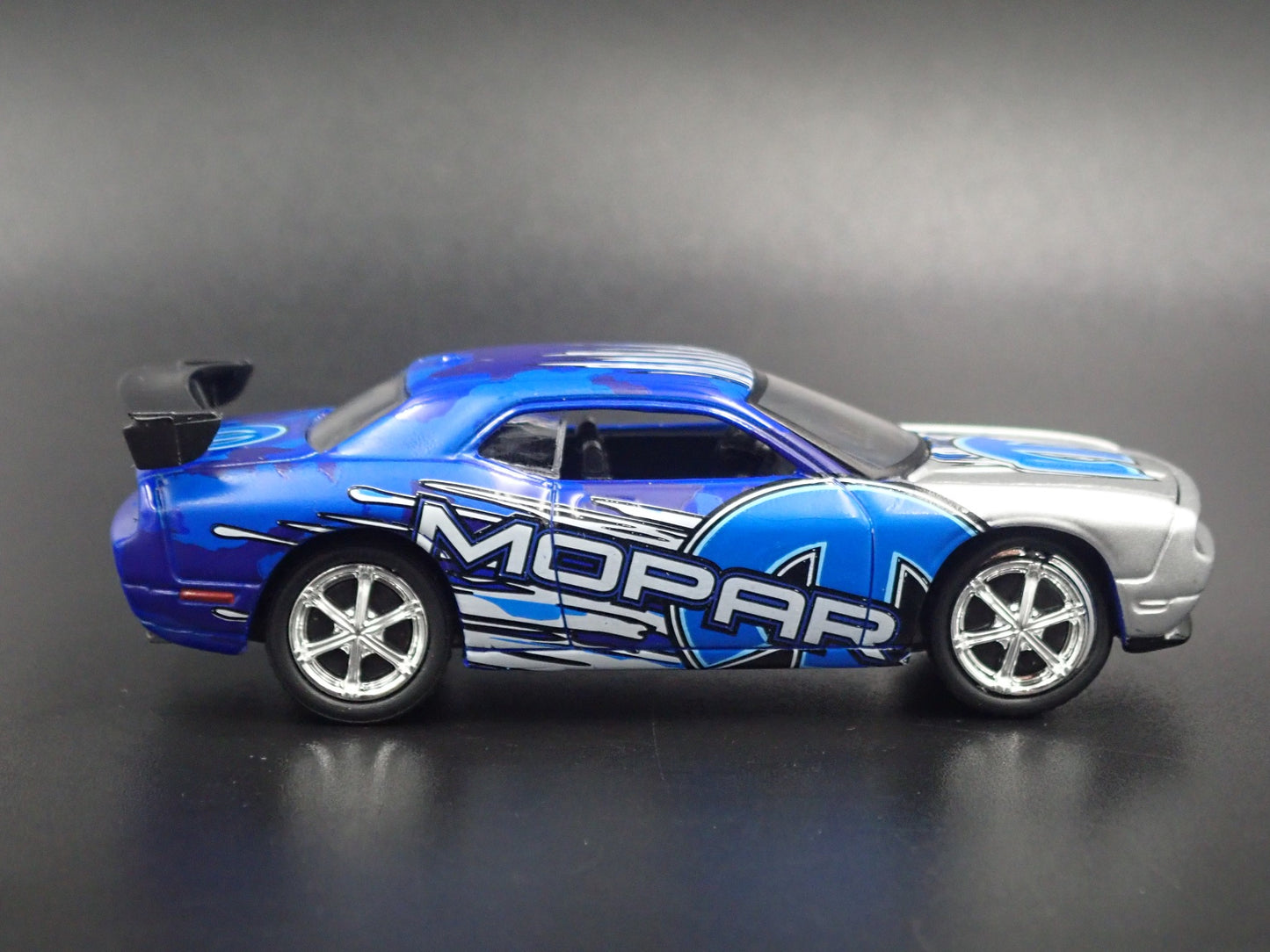 2008-2014 DODGE CHALLENGER R/T RARE 1:64 SCALE COLLECTIBLE DIECAST MODEL CAR