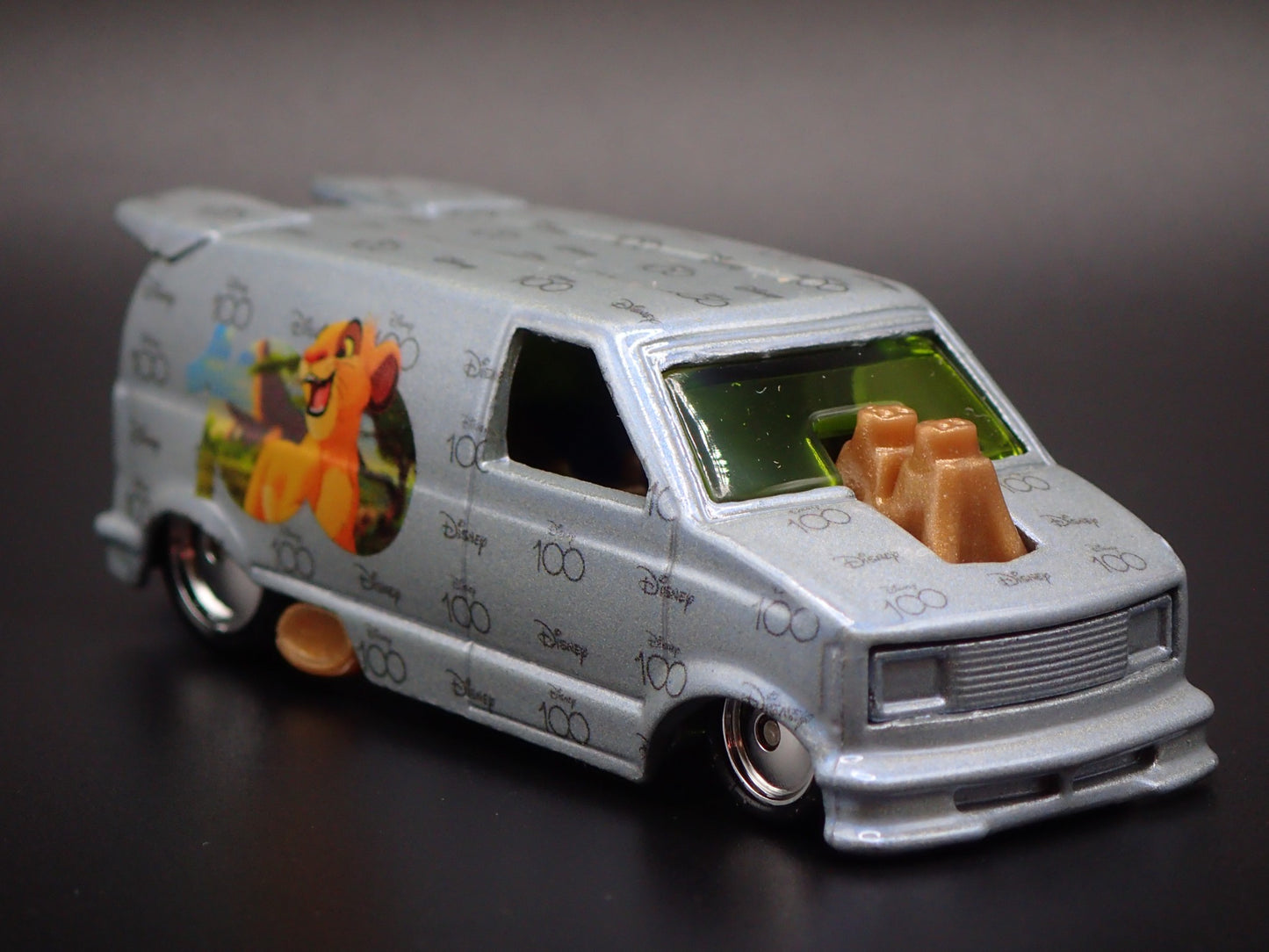 1985 85 CHEVY CHEVROLET ASTRO VAN HOT WHEELS SIMBA 1:64 SCALE DIECAST MODEL CAR