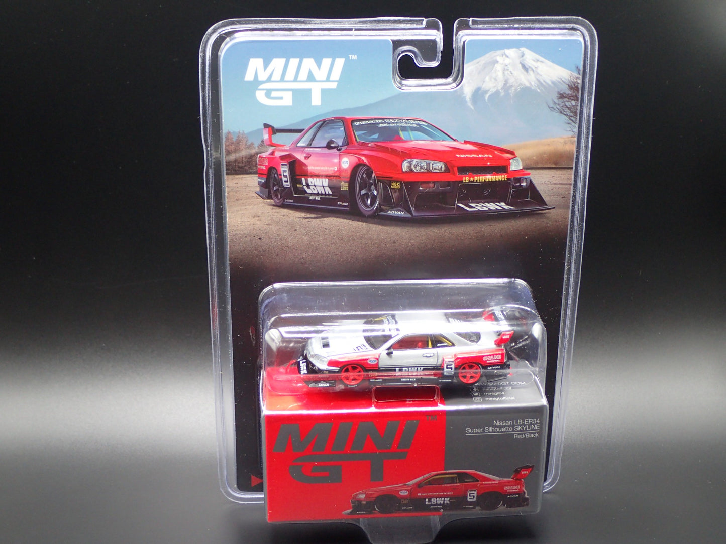 NISSAN LB-ER34 SUPER SILOUETTE CHASE 843 TSM MODEL MINI GT 1/64 SCALE MIJO 2025