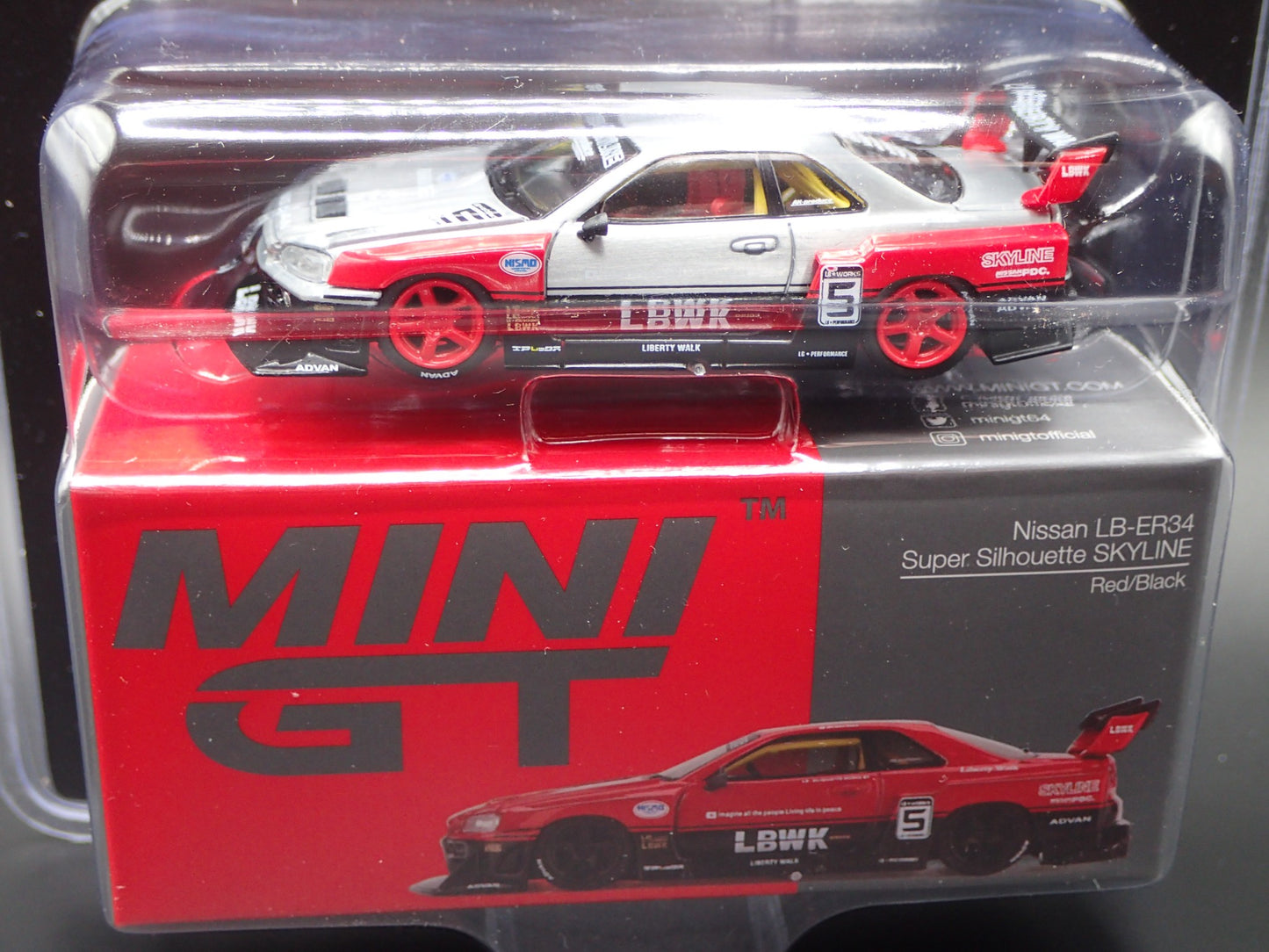 NISSAN LB-ER34 SUPER SILOUETTE CHASE 843 TSM MODEL MINI GT 1/64 SCALE MIJO 2025