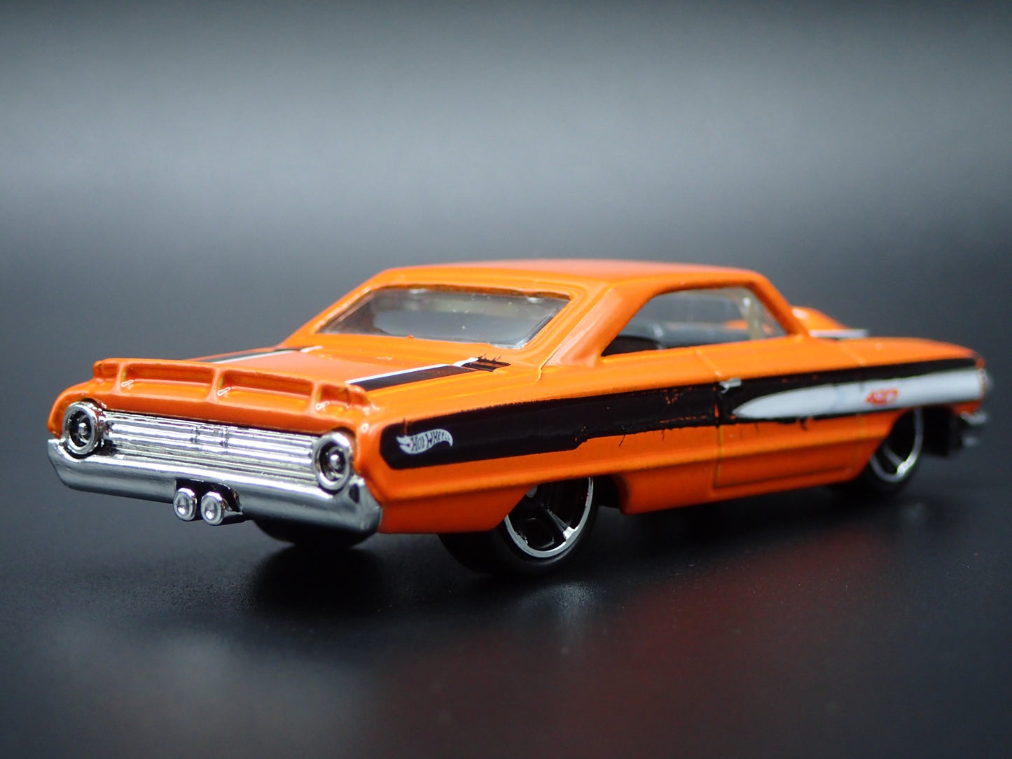 1964 64 FORD GALAXIE 500 ORANGE 1:64 SCALE COLLECTIBLE DIORAMA DIECAST MODEL CAR