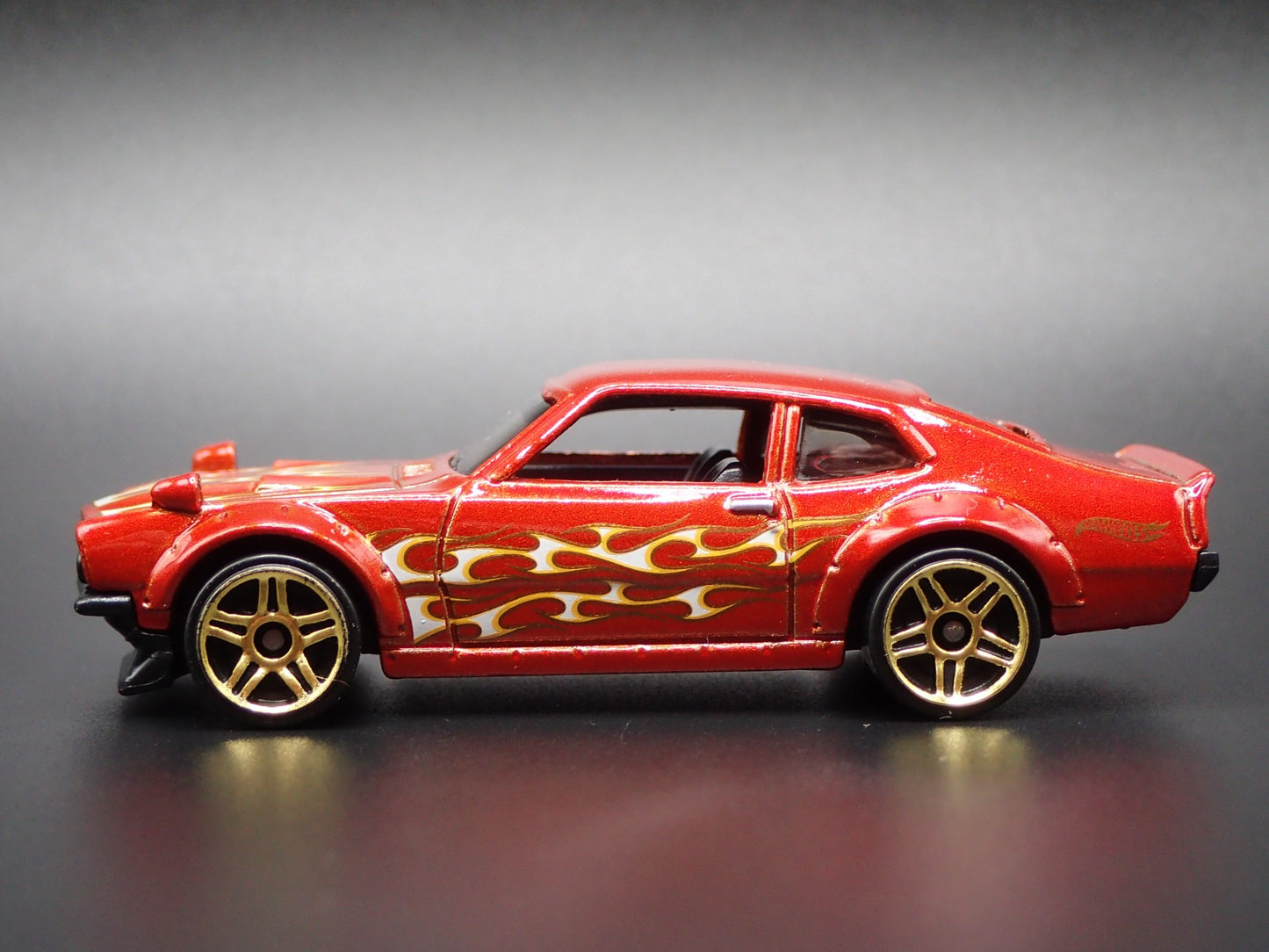 1972 72 FORD MAVERICK CUSTOM 1:64 SCALE COLLECTIBLE DIORAMA DIECAST MODEL CAR