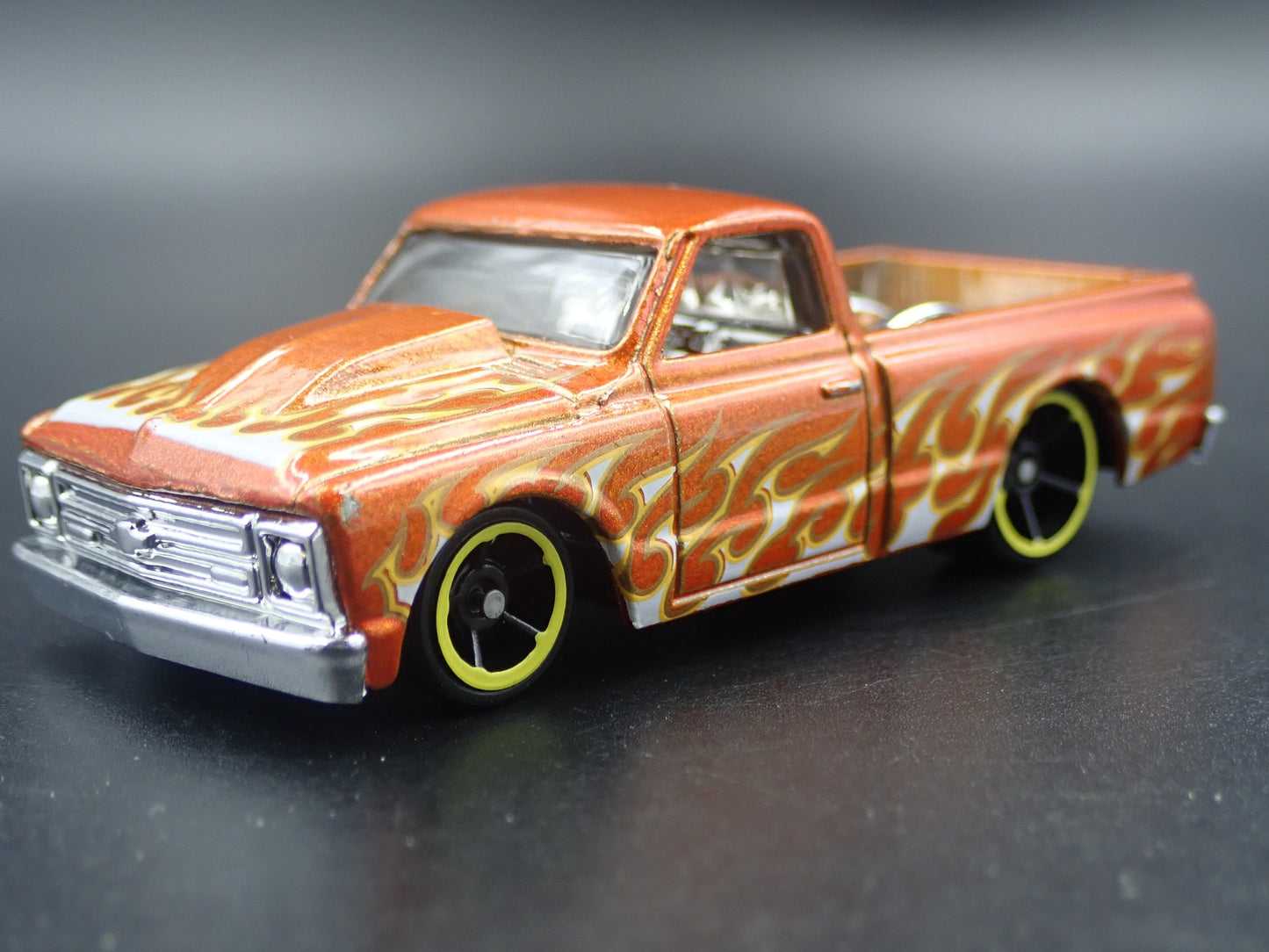 1967 67 CHEVY CHEVROLET C10 SHORT BED PICKUP TRUCK 1:64 SCALE DIECAST MODEL CAR