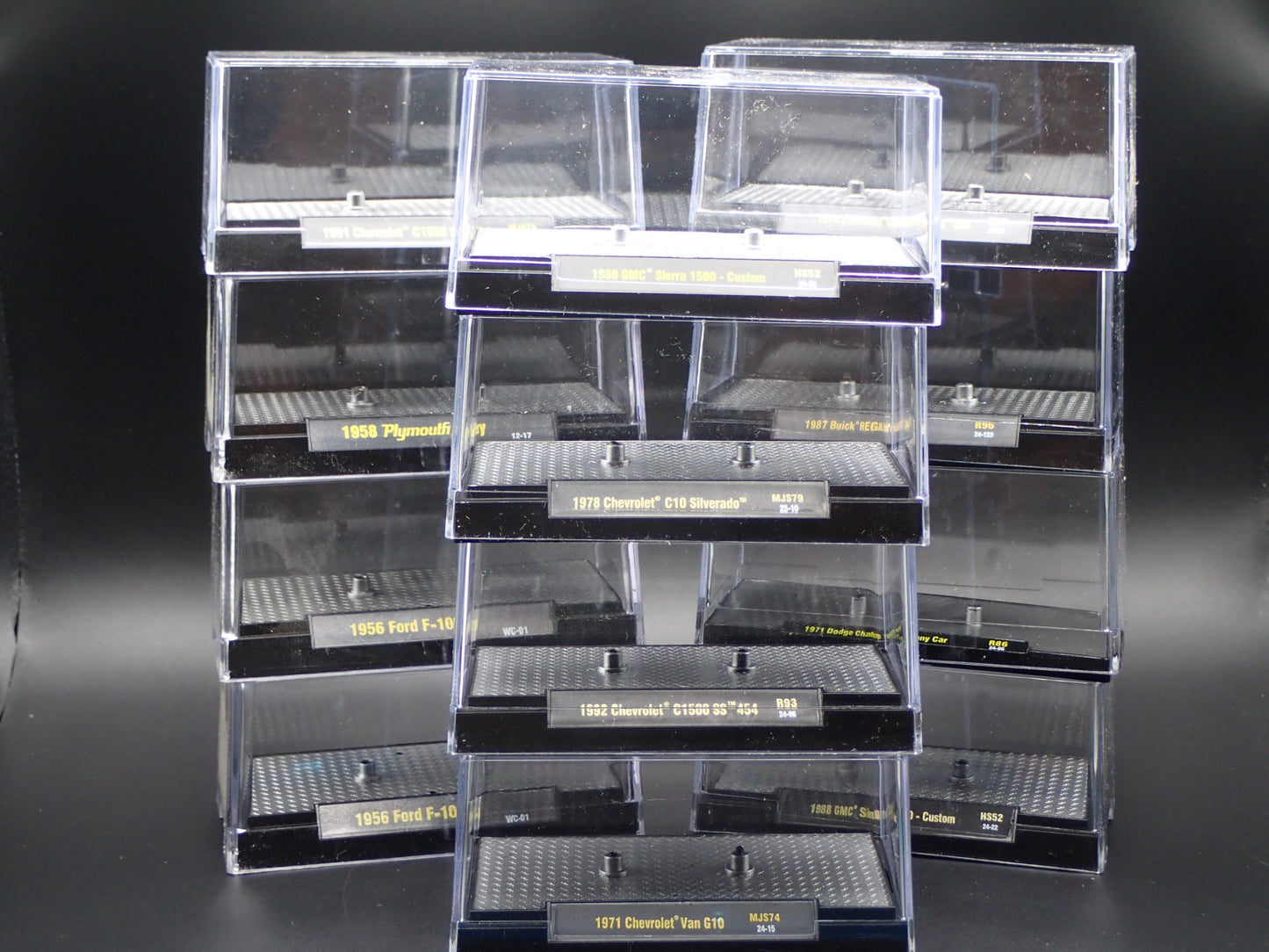 LOT OF 50 1/64 PLASTIC DISPLAY CASES DIECAST MODEL CAR DISPLAYS