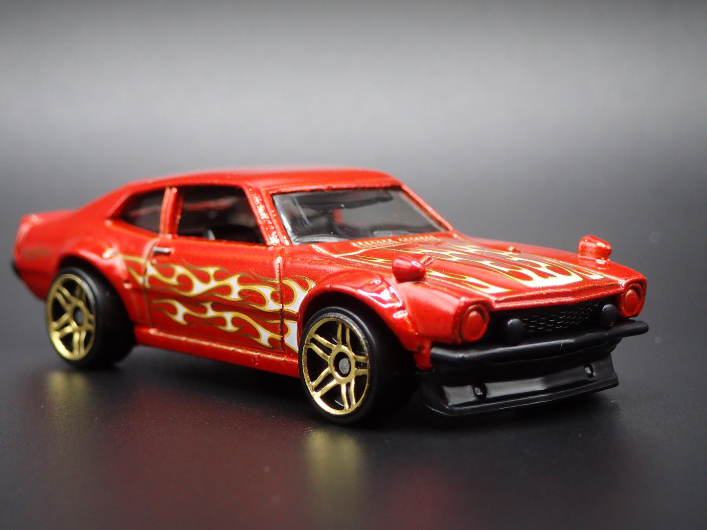 1972 72 FORD MAVERICK CUSTOM 1:64 SCALE COLLECTIBLE DIORAMA DIECAST MODEL CAR