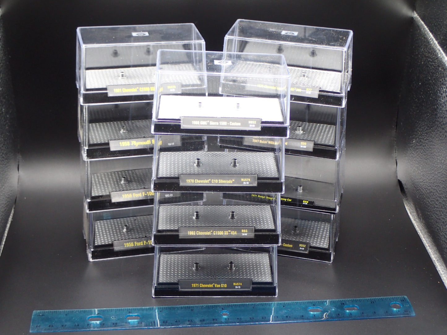 LOT OF 50 1/64 PLASTIC DISPLAY CASES DIECAST MODEL CAR DISPLAYS