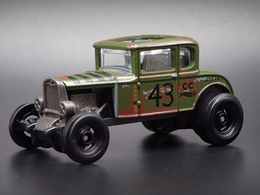 1931 31 FORD MODEL A CUSTOM GRN 1:64 SCALE COLLECTIBLE DIORAMA DIECAST MODEL CAR