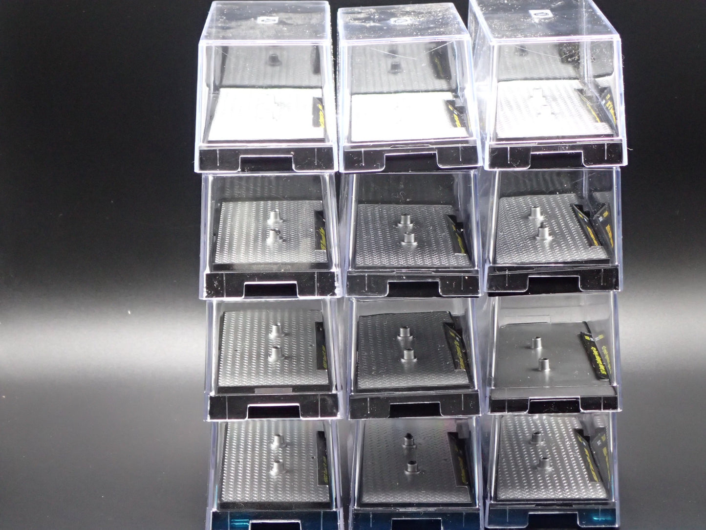 LOT OF 12 1/64 PLASTIC DISPLAY CASES DIECAST MODEL CAR DISPLAYS