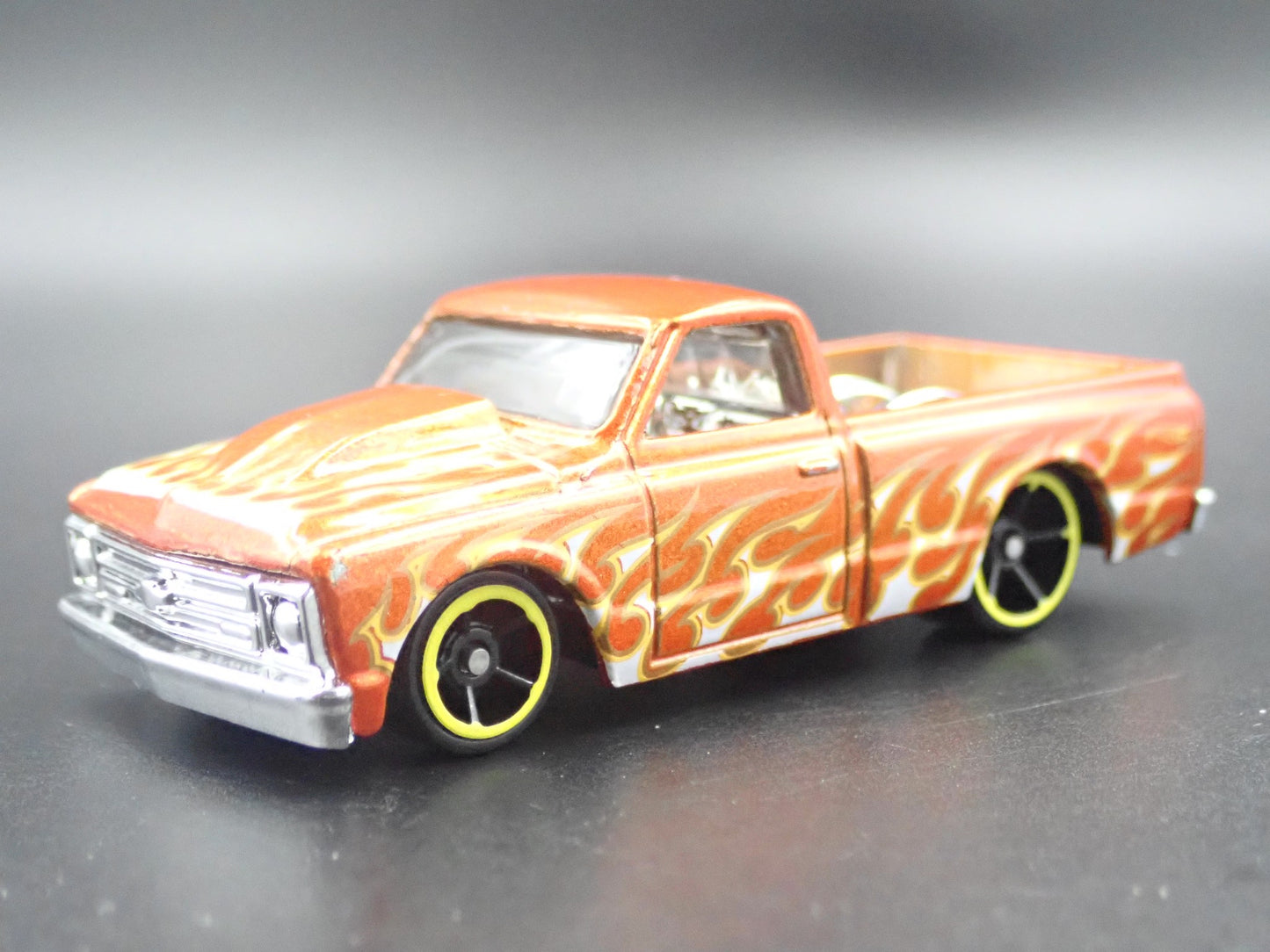 1967 67 CHEVY CHEVROLET C10 SHORT BED PICKUP TRUCK 1:64 SCALE DIECAST MODEL CAR