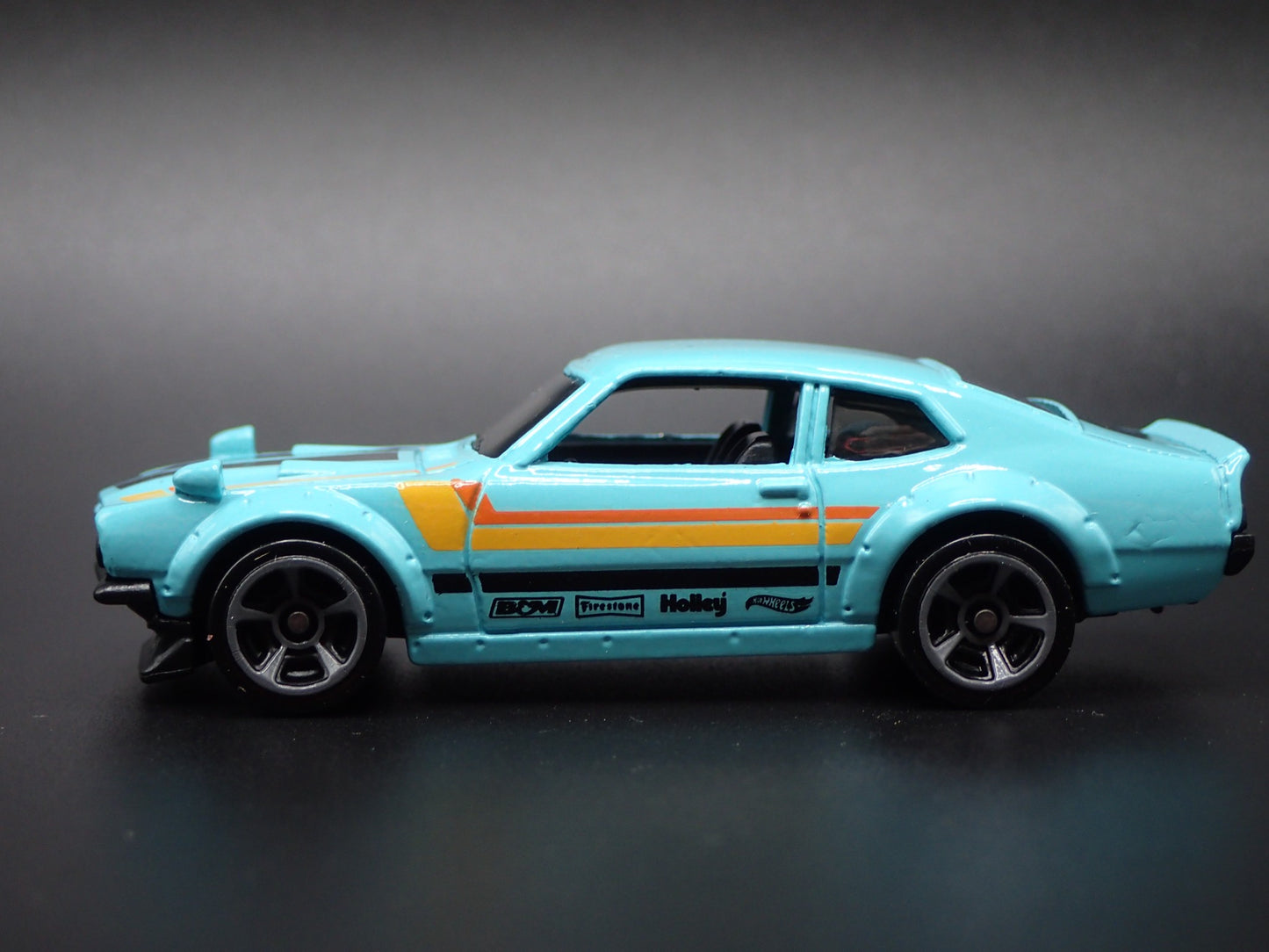 1972 72 FORD MAVERICK CUSTOM 1:64 SCALE COLLECTIBLE DIORAMA DIECAST MODEL CAR