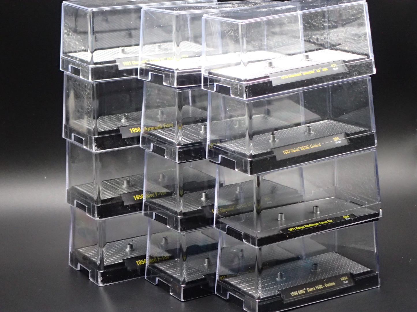 LOT OF 12 1/64 PLASTIC DISPLAY CASES DIECAST MODEL CAR DISPLAYS